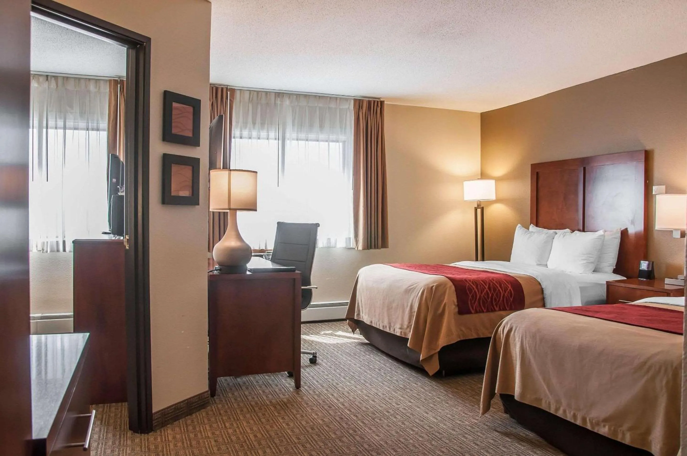 Superior Double Suite - Non-Smoking in Comfort Inn Dickinson