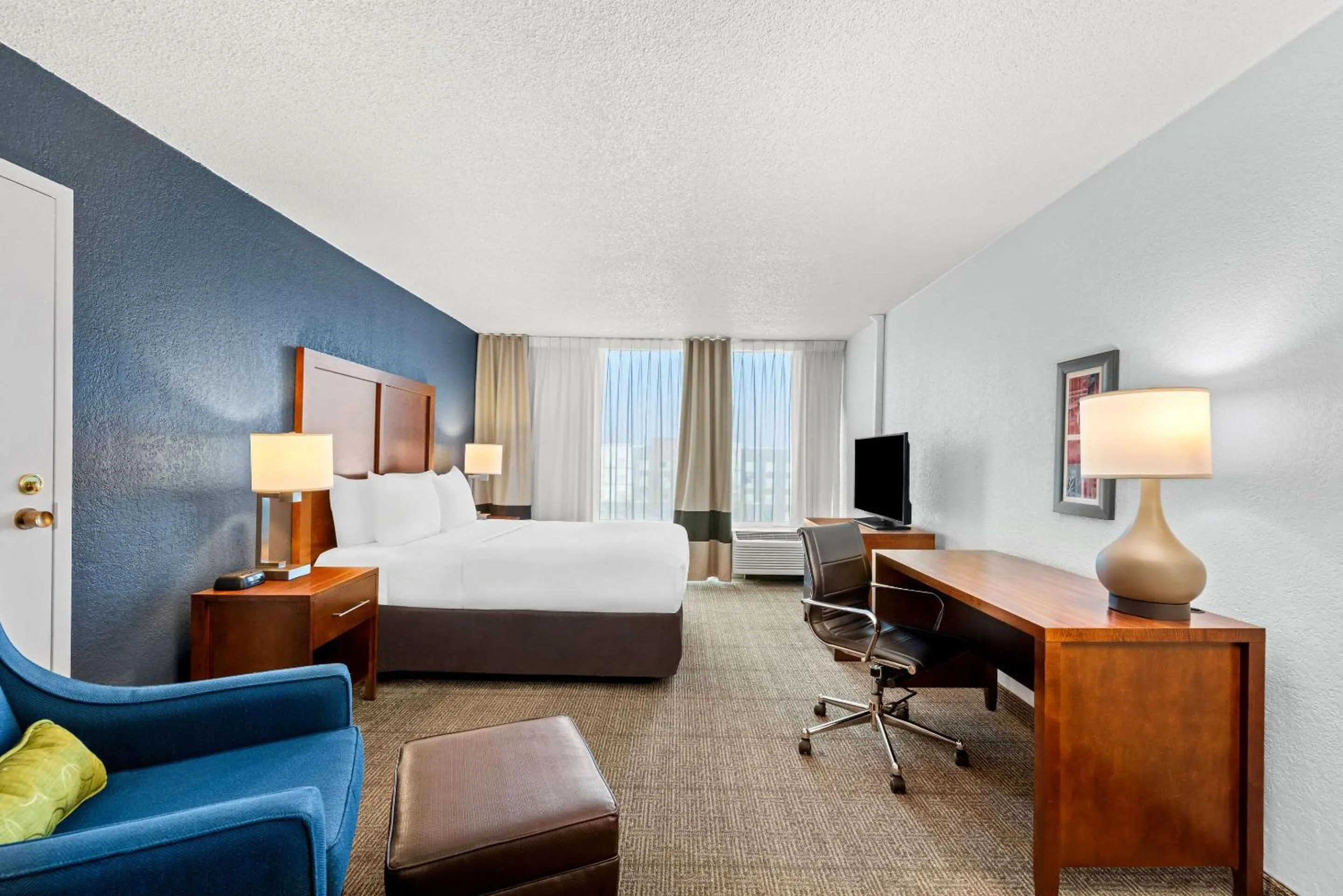 Queen Suite - Non-Smoking in Comfort Inn & Suites Omaha Central