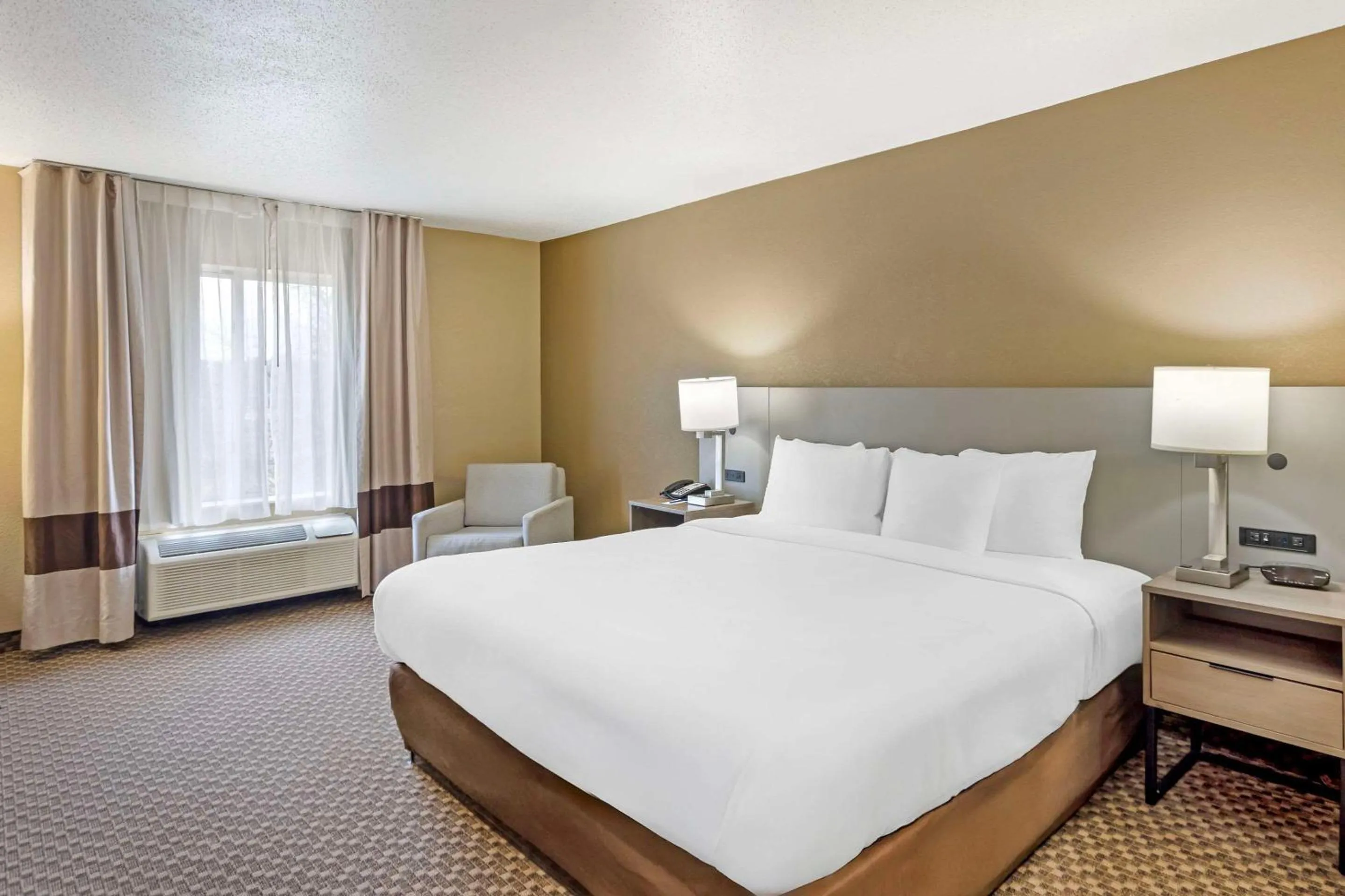King Room - Non-Smoking in Comfort Inn & Suites Carneys Point
