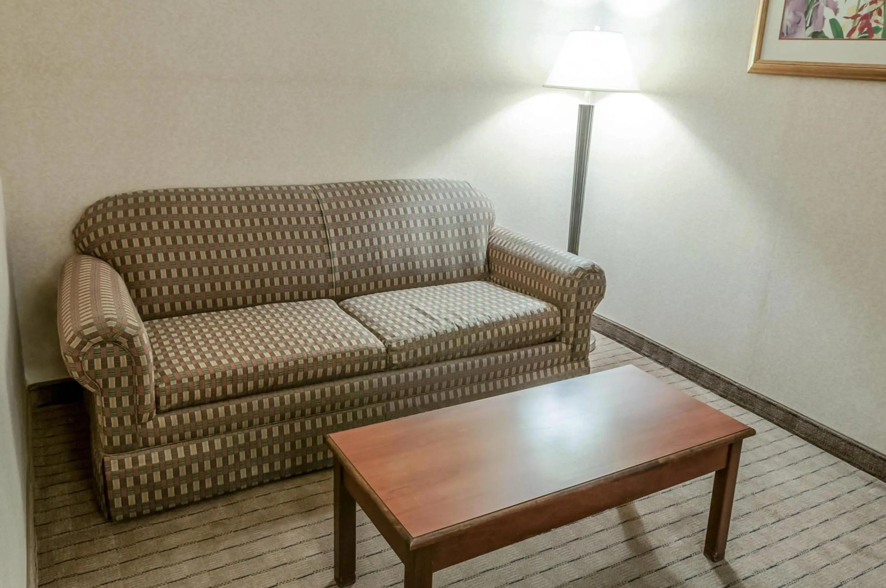 King Suite - Non-Smoking in Quality Inn & Suites Grants - I-40