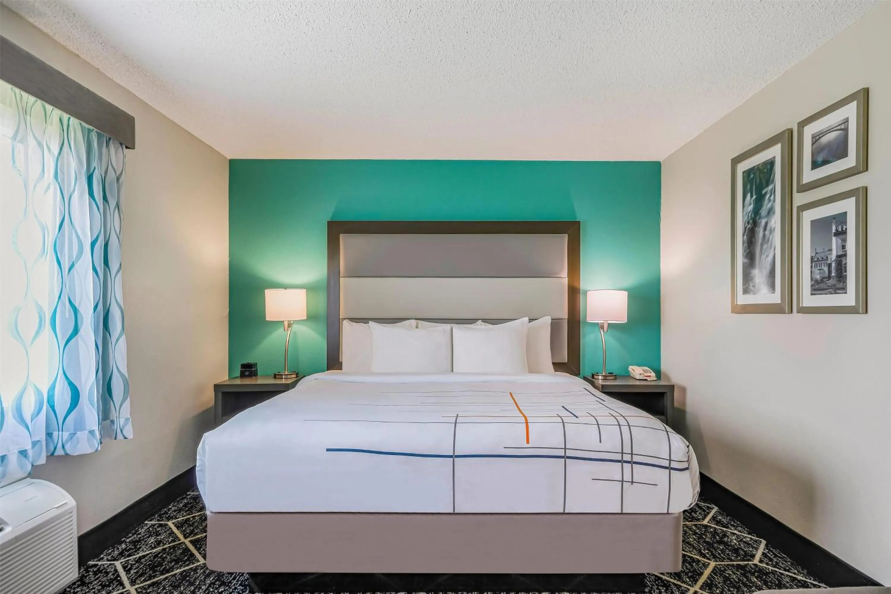 King Room - Non-Smoking in La Quinta by Wyndham Batavia