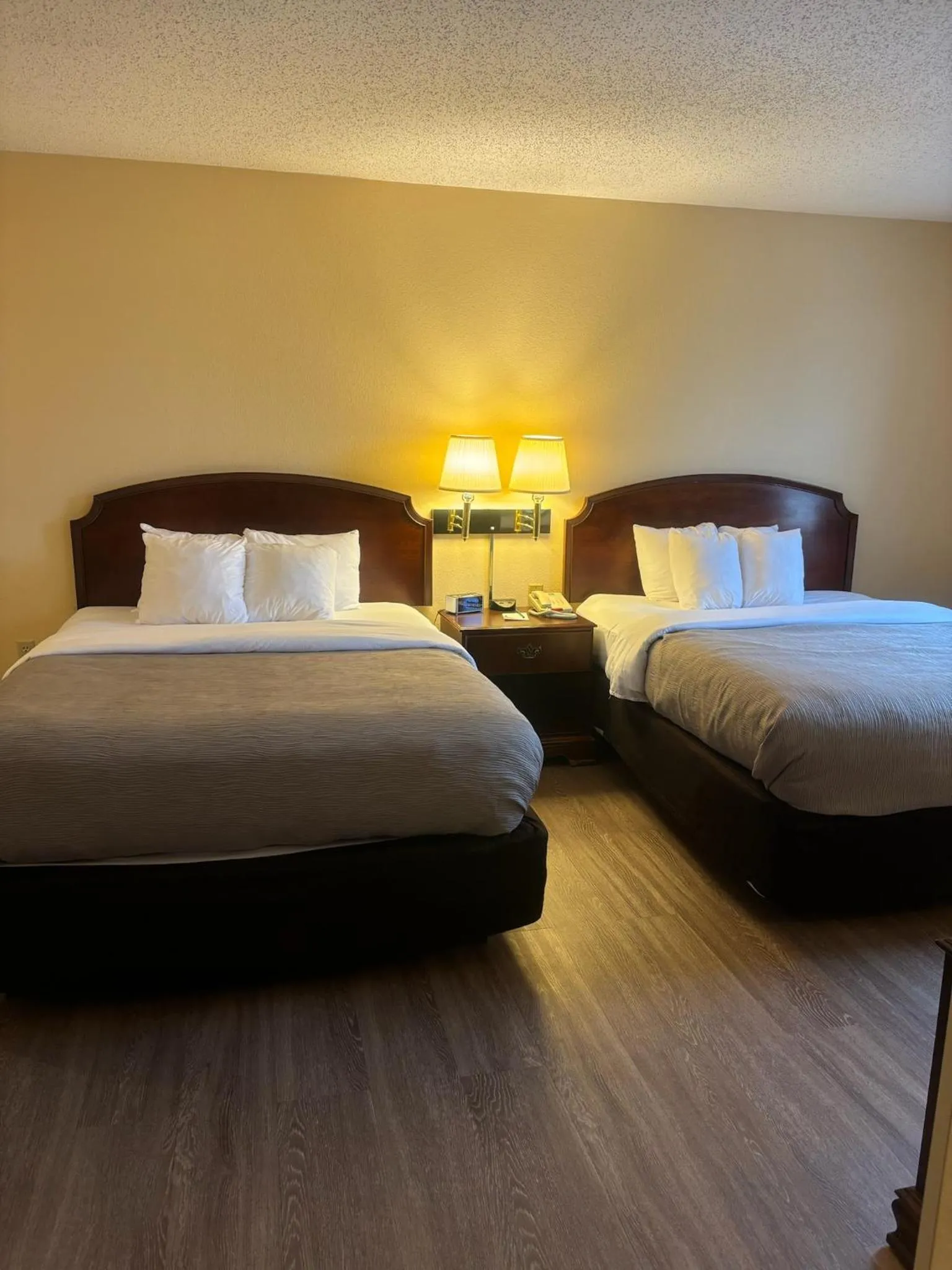 Queen Room with Two Queen Beds - Non-Smoking in Quality Inn & Suites Bellville - Mansfield