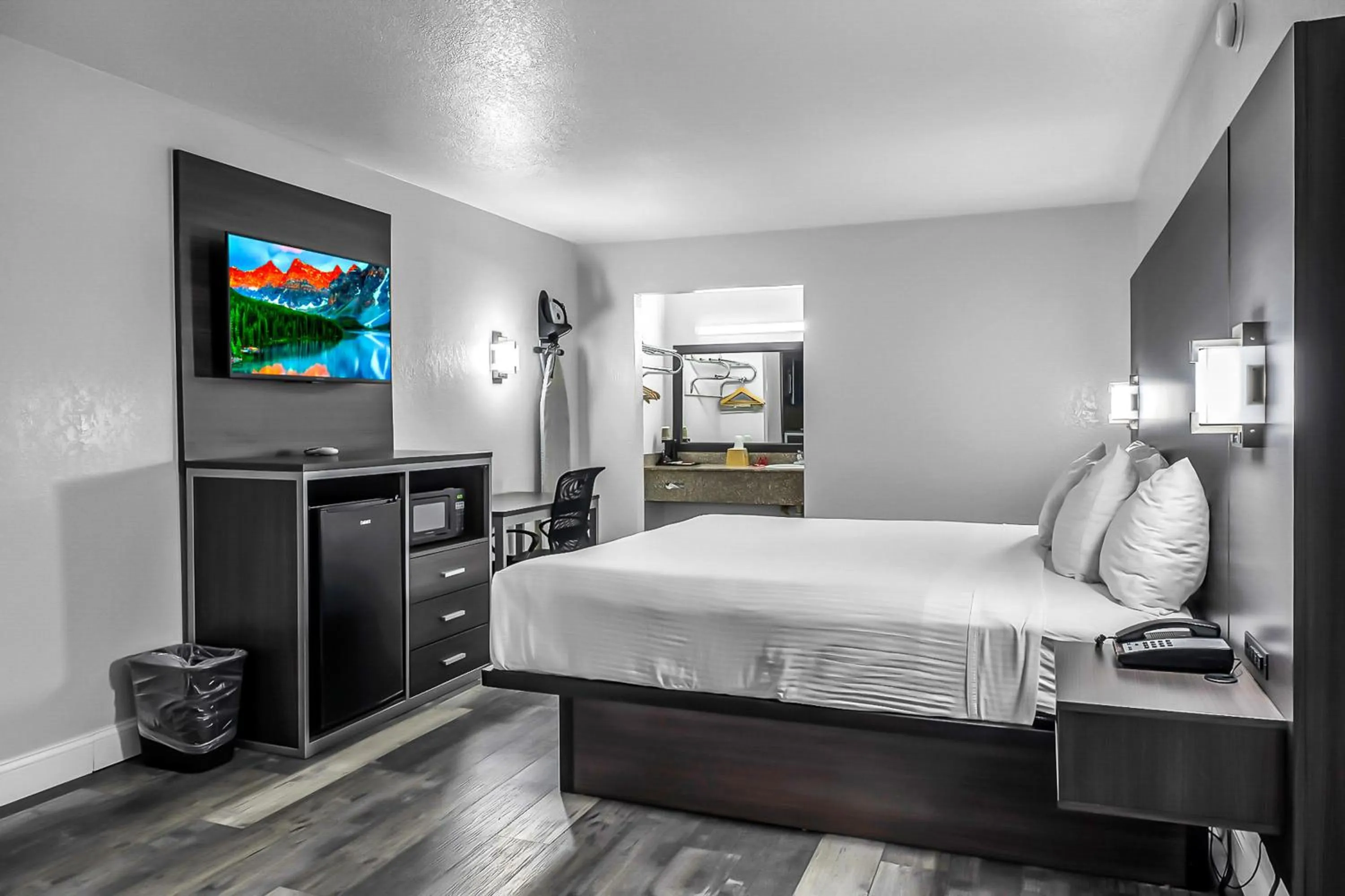 King Room in SureStay Hotel by Best Western Oklahoma City West