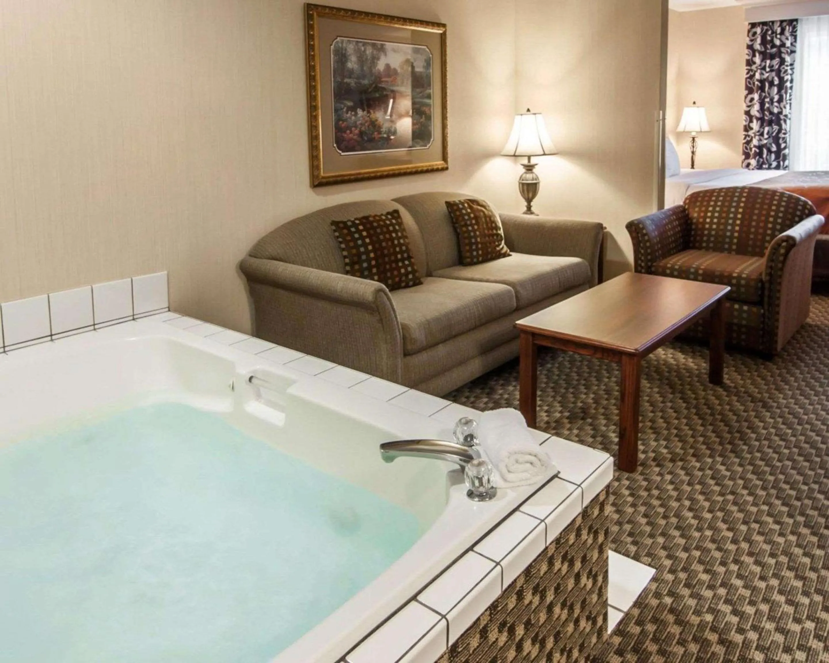 Deluxe King Suite - Non-Smoking in Comfort Suites Corvallis