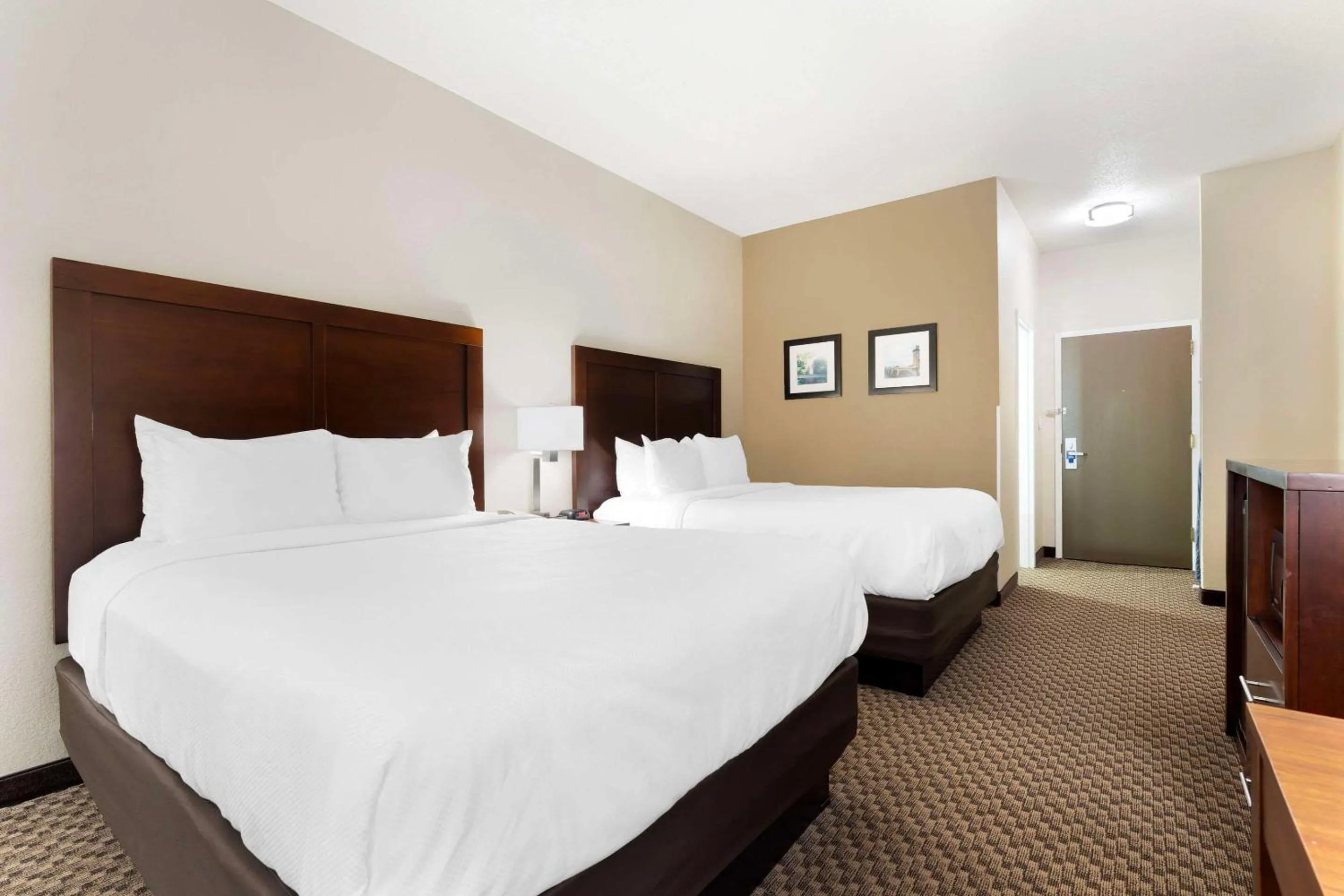 Queen Room with Two Queen Beds - Non Smoking in Comfort Inn & Suites