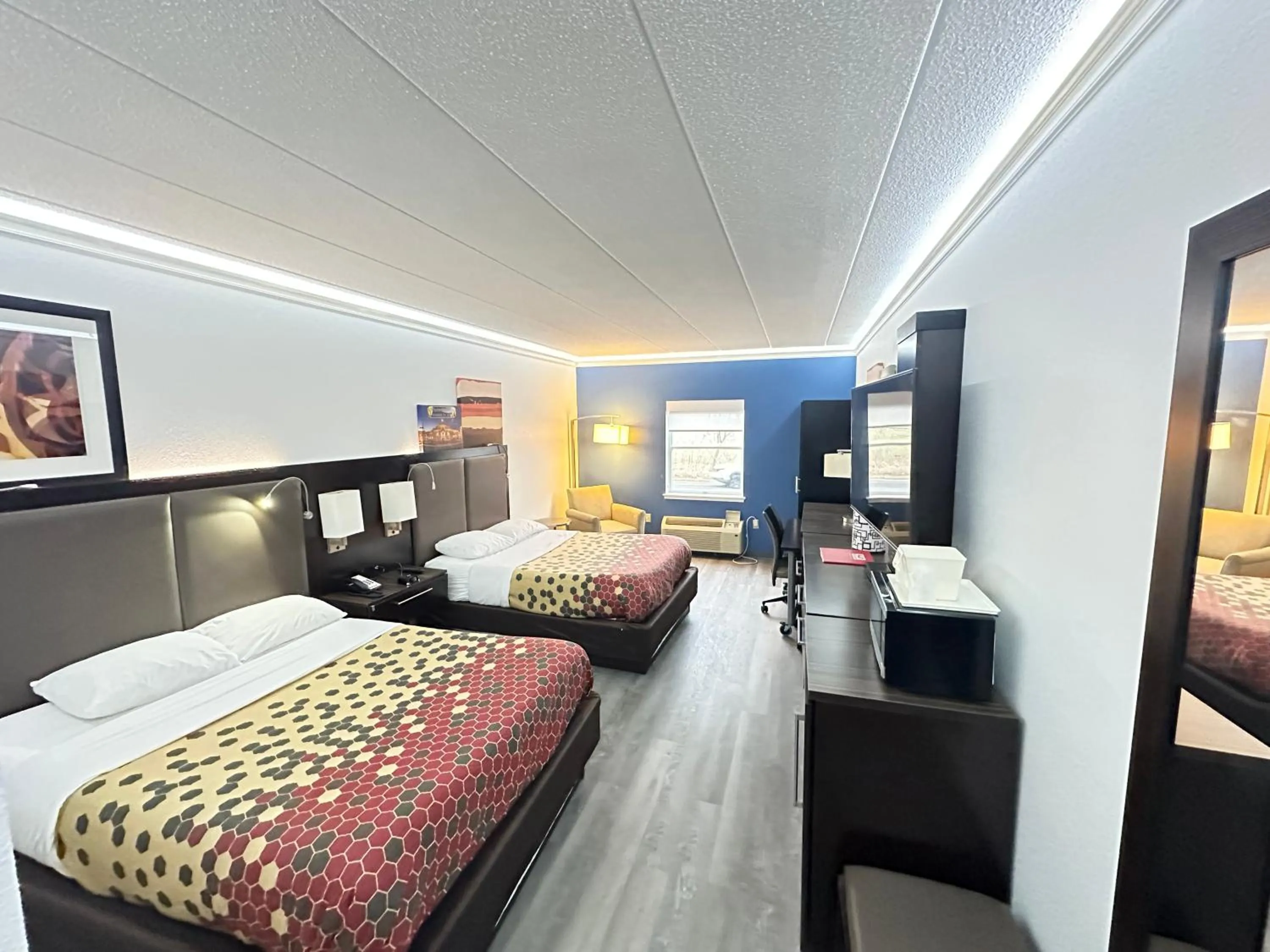 Queen Room with Two Queen Beds, Mobility Access and Roll-In shower, Non-Smoking in Baymont by Wyndham Lancaster PA Dutch Country