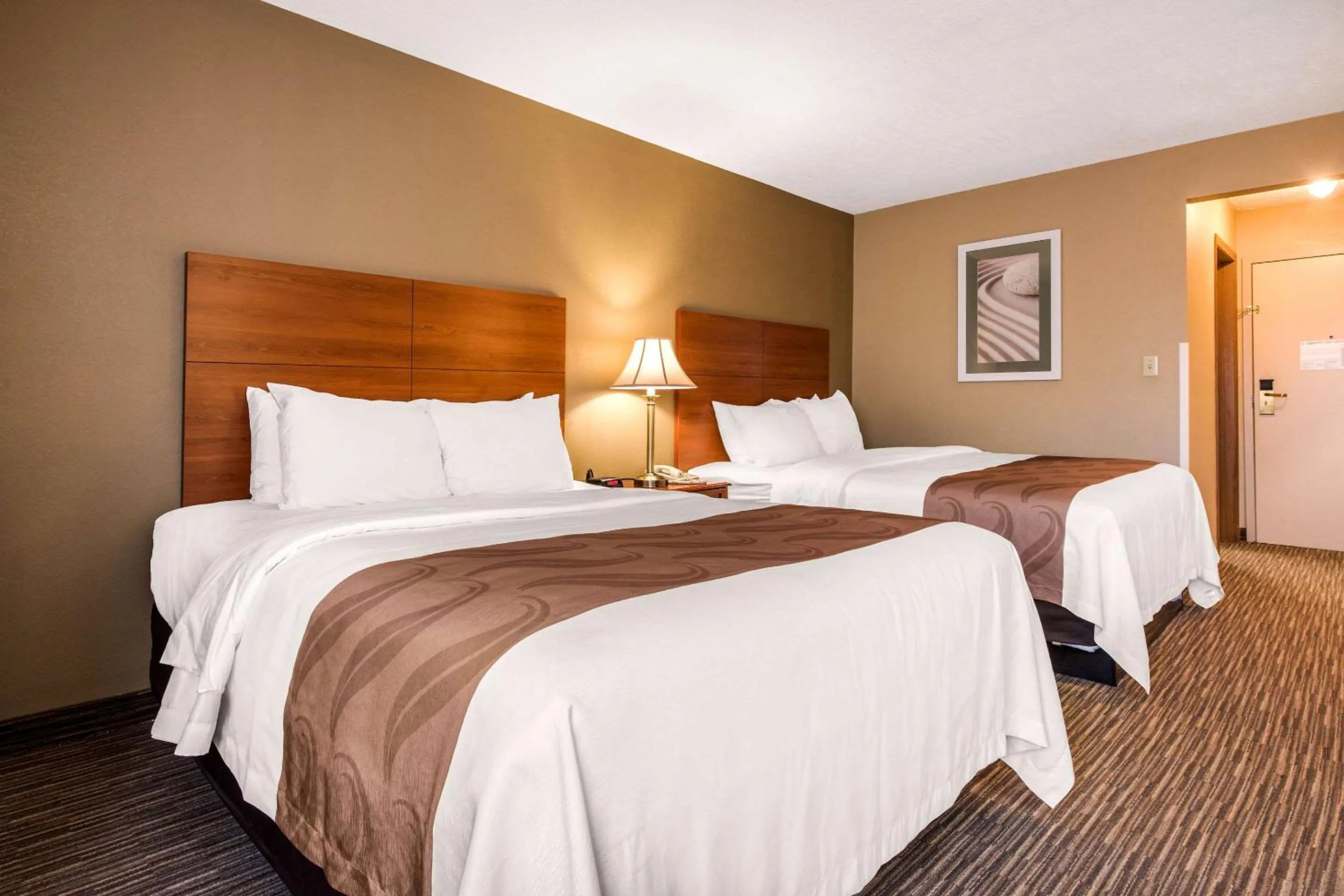 Queen Room with Two Queen Beds - Non-Smoking in Quality Inn & Suites New Castle