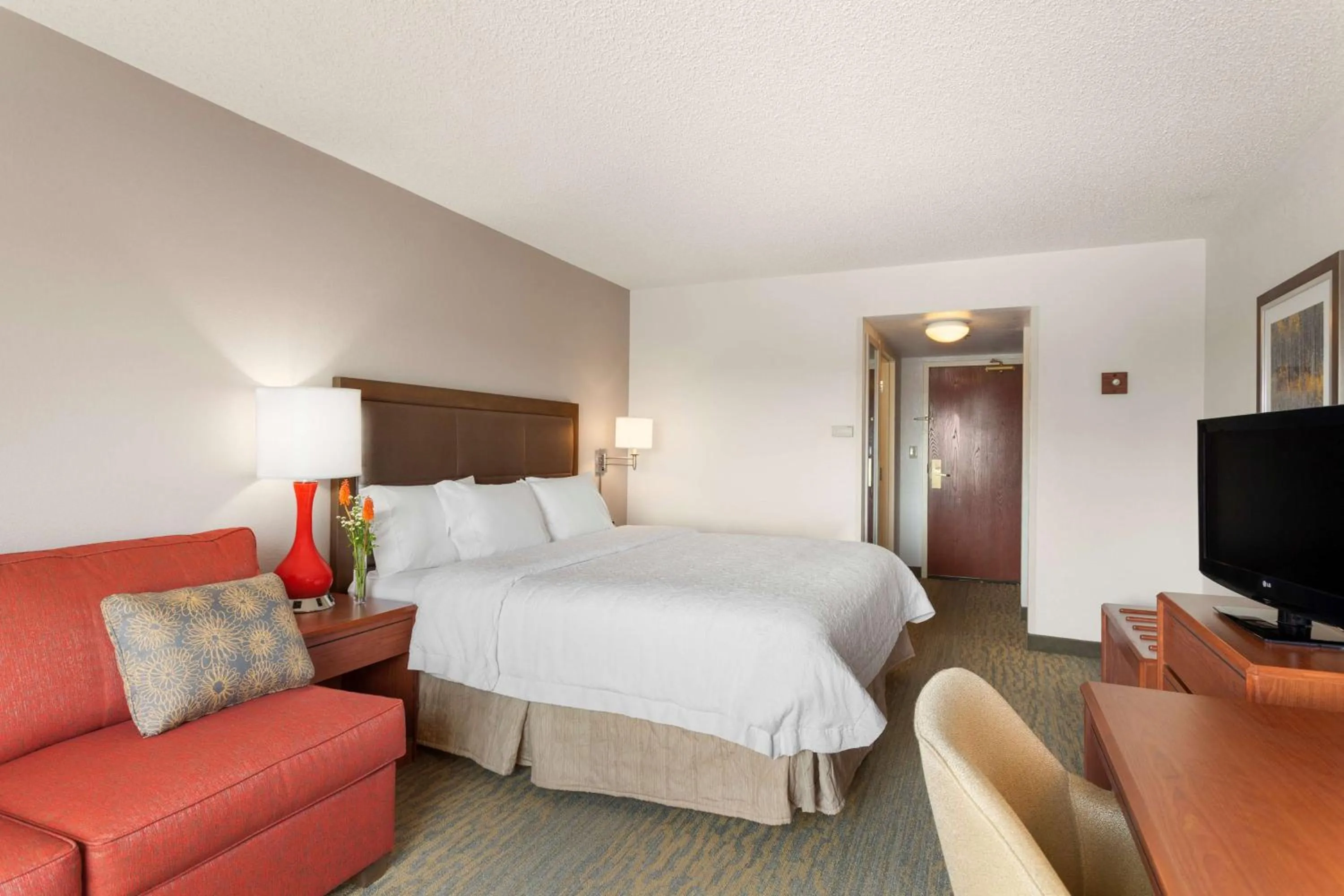 King Suite with Balcony and Mountain View - single occupancy - Non-Smoking in Hampton Inn & Suites Denver-Cherry Creek