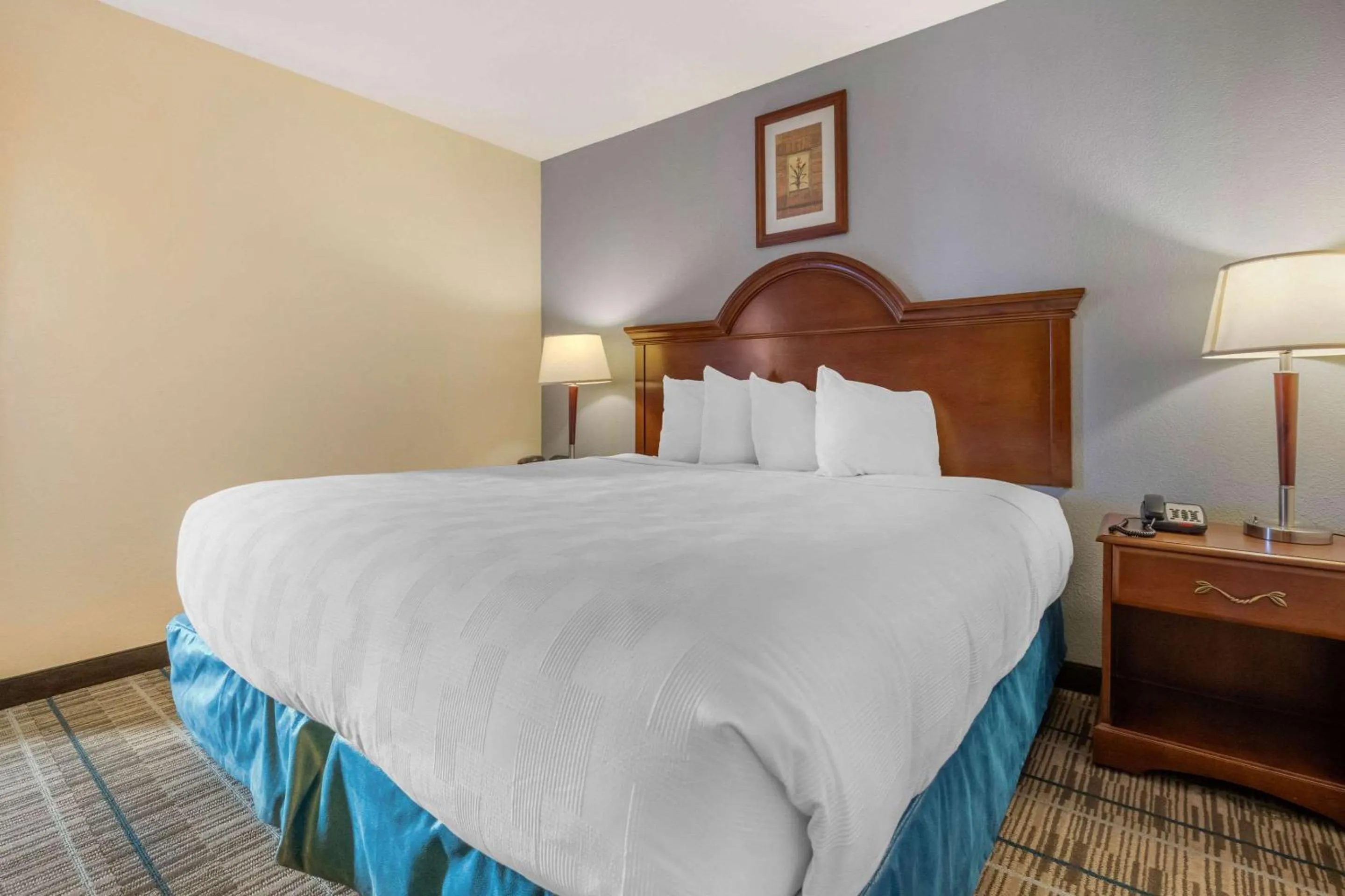 King Suite - Non-Smoking in MainStay Suites Grantville - Hershey North