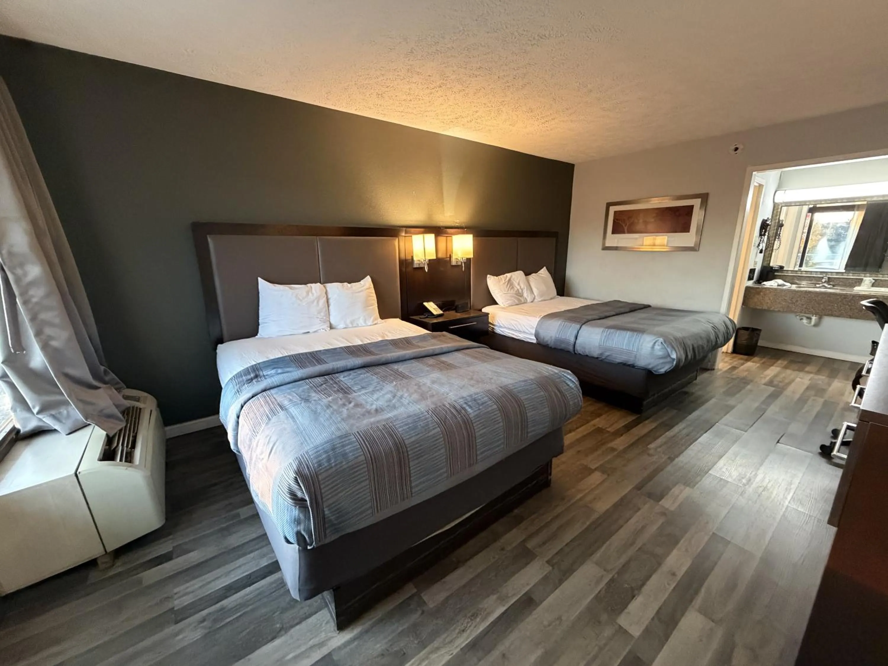 Queen Room with Two Queen Beds - Non-Smoking in Wilkes-Barre Inn & Suites