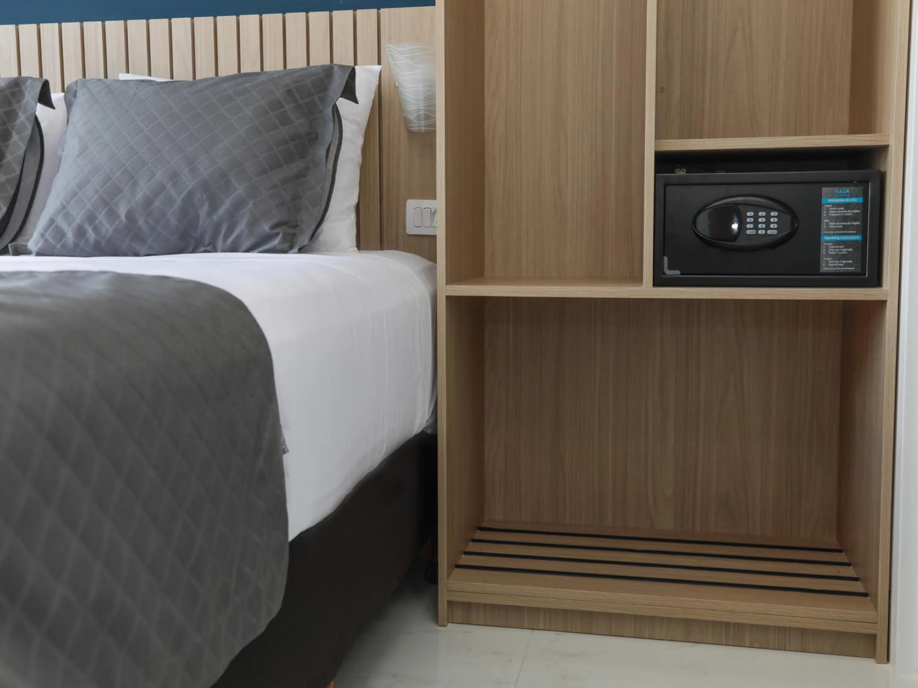 Suite with Balcony - single occupancy in Slim Curitiba João Bettega