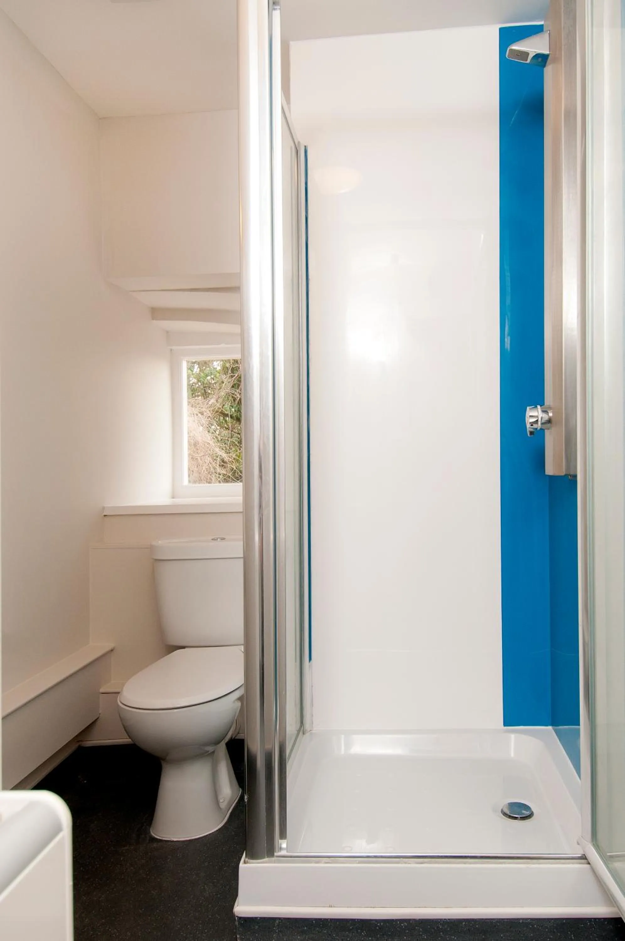 Family Room with Private Bathroom in YHA South Downs