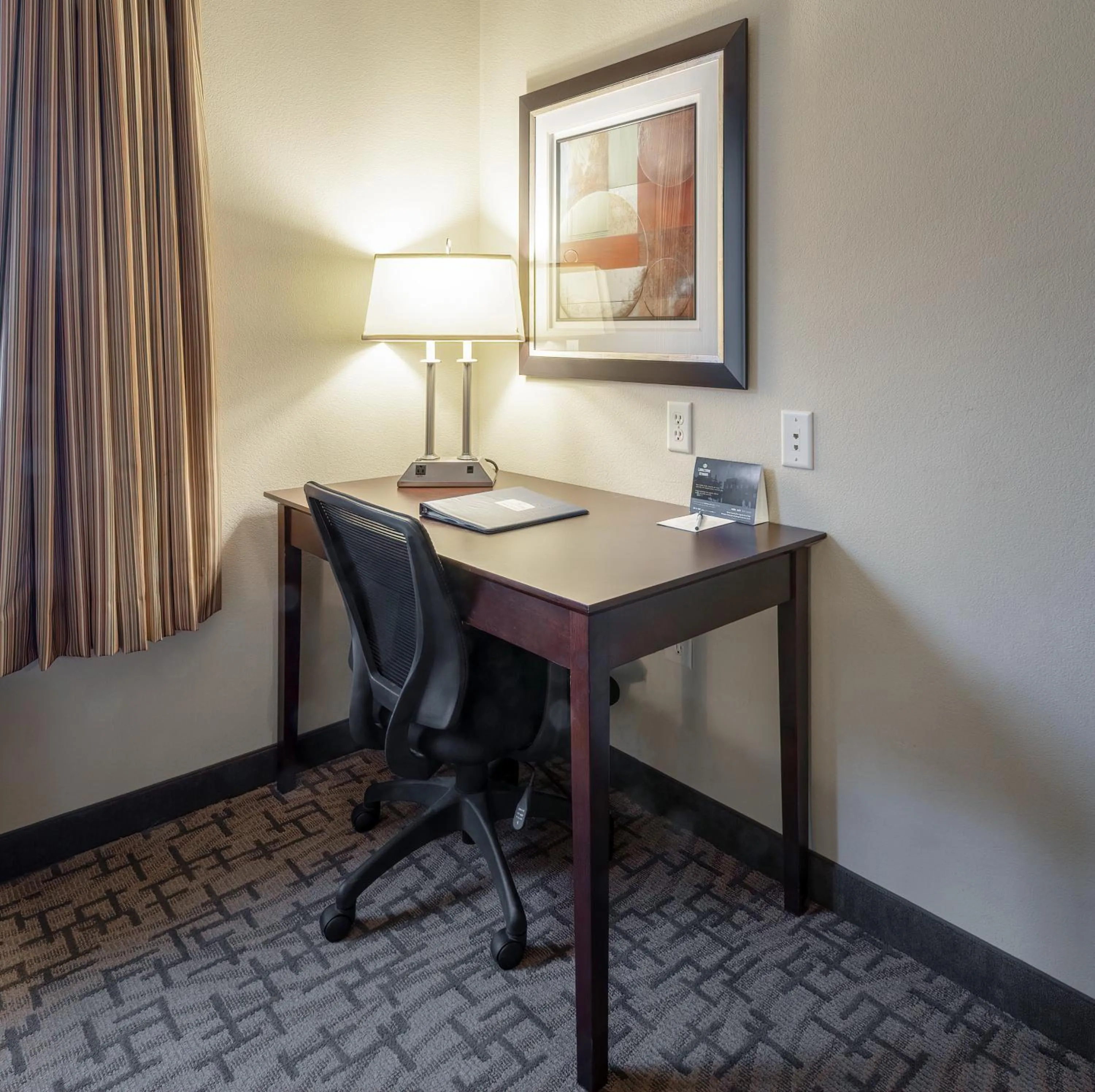 King Room - Disability Access in Cobblestone Inn & Suites - Durand