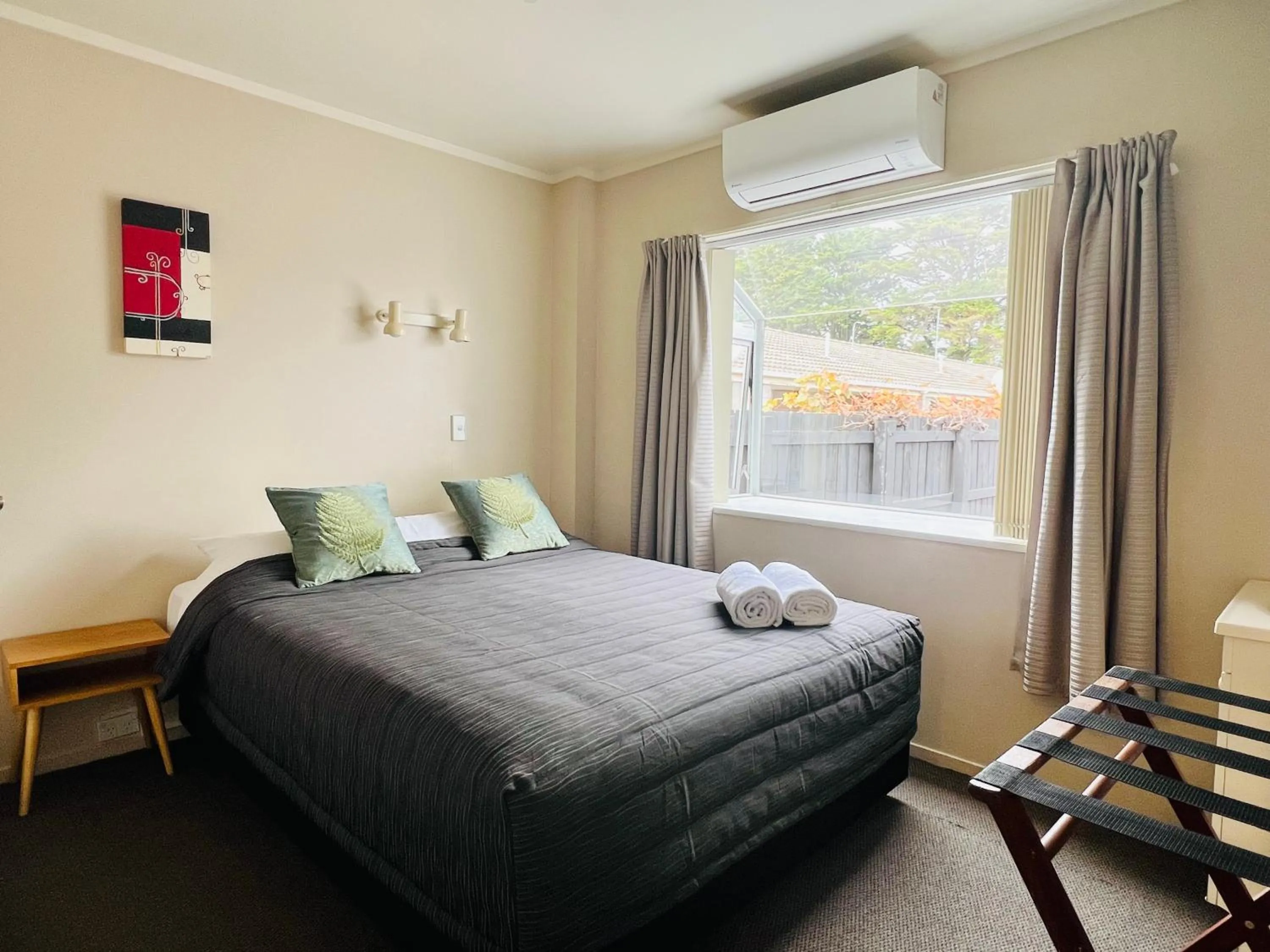 Double Room with Private Bathroom in Seagulls Guesthouse