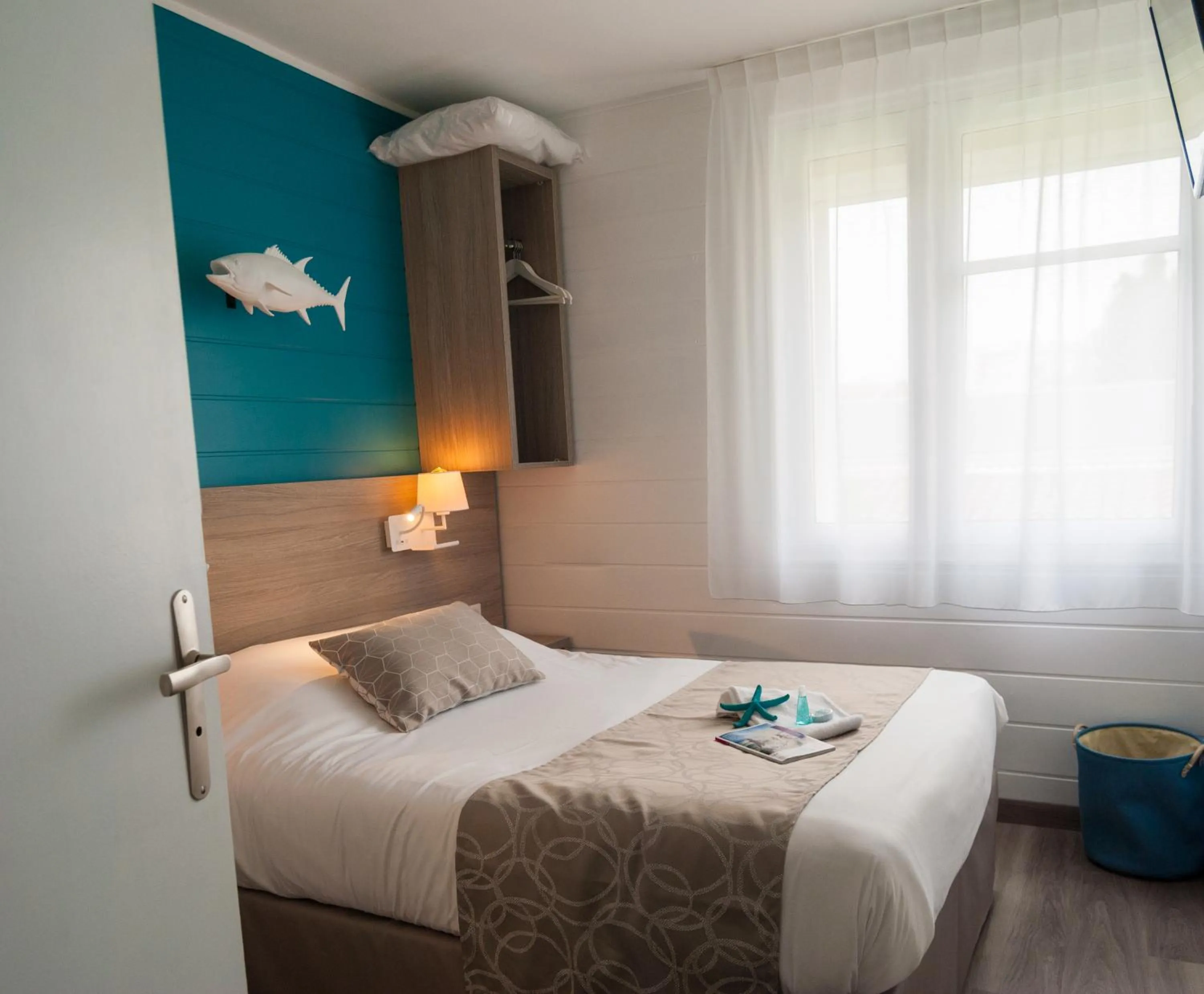 Standard Double Room in Hotel La Cote Oceane- Bureau- 250 m plage
