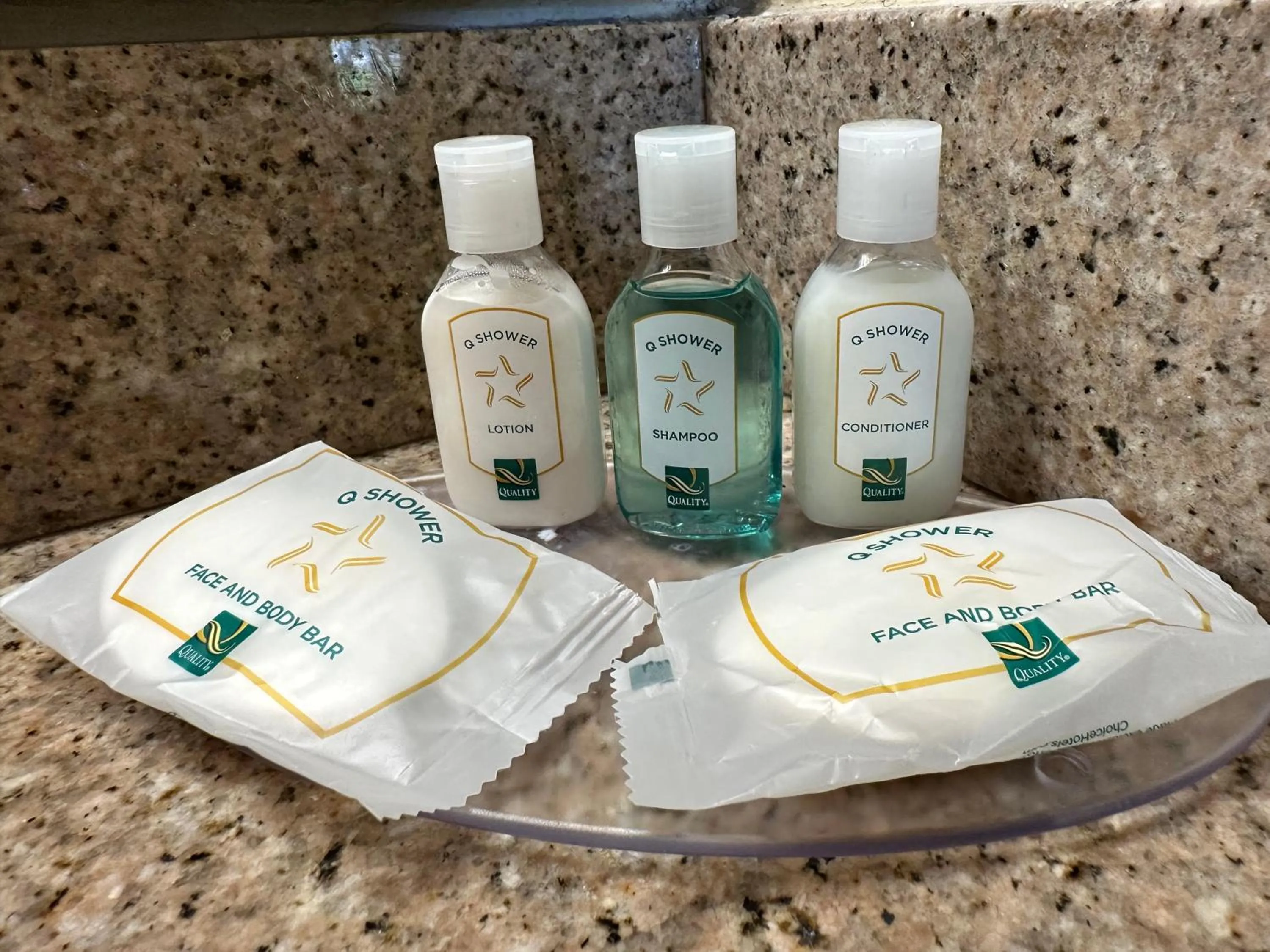 King Room with Tub - Disability Access/Non Smoking/Exterior Hall in Quality Inn & Suites Santee I-95