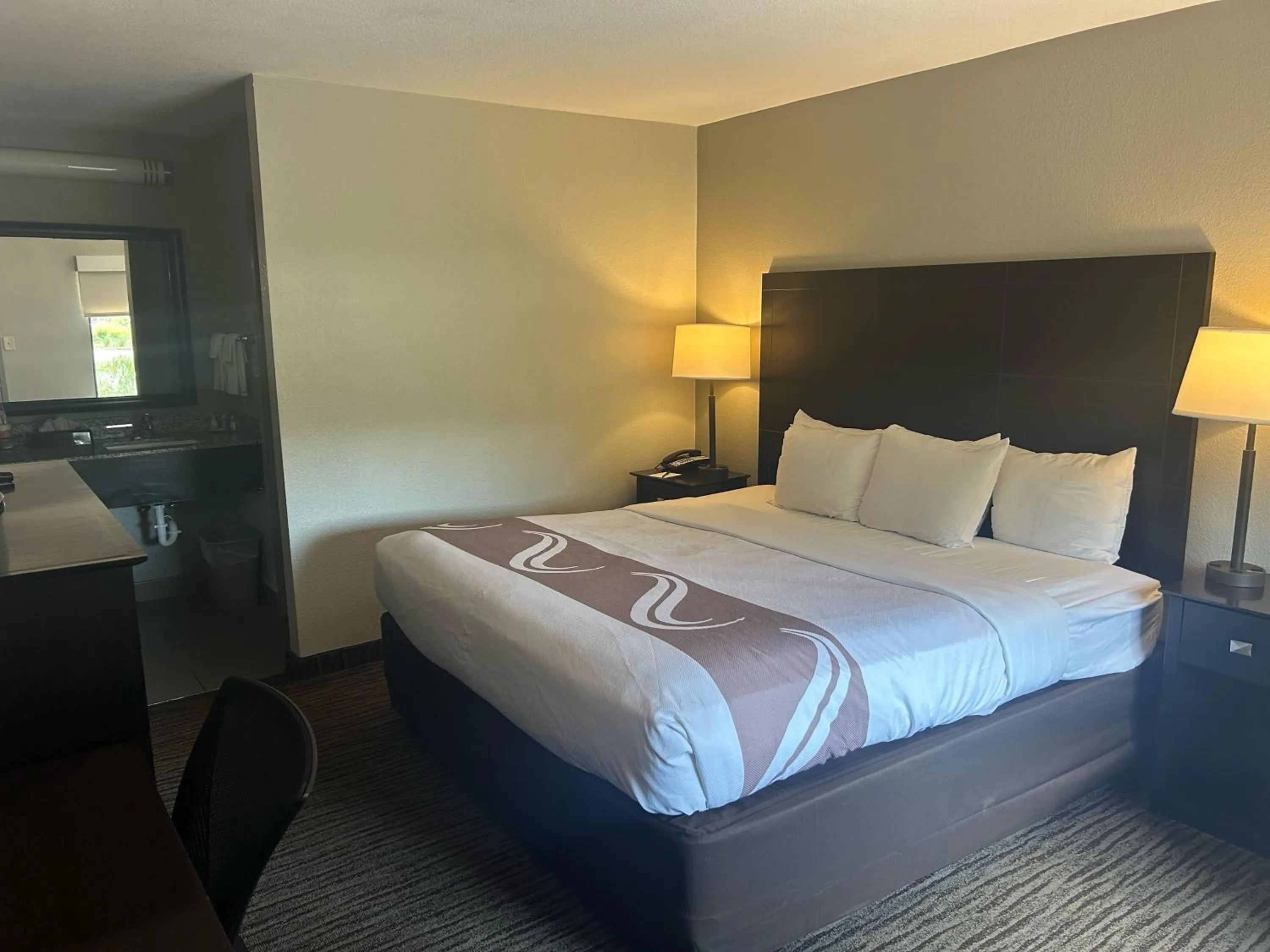 King Room - Accessible/Non-Smoking in Quality Inn Mt Pleasant - Charleston
