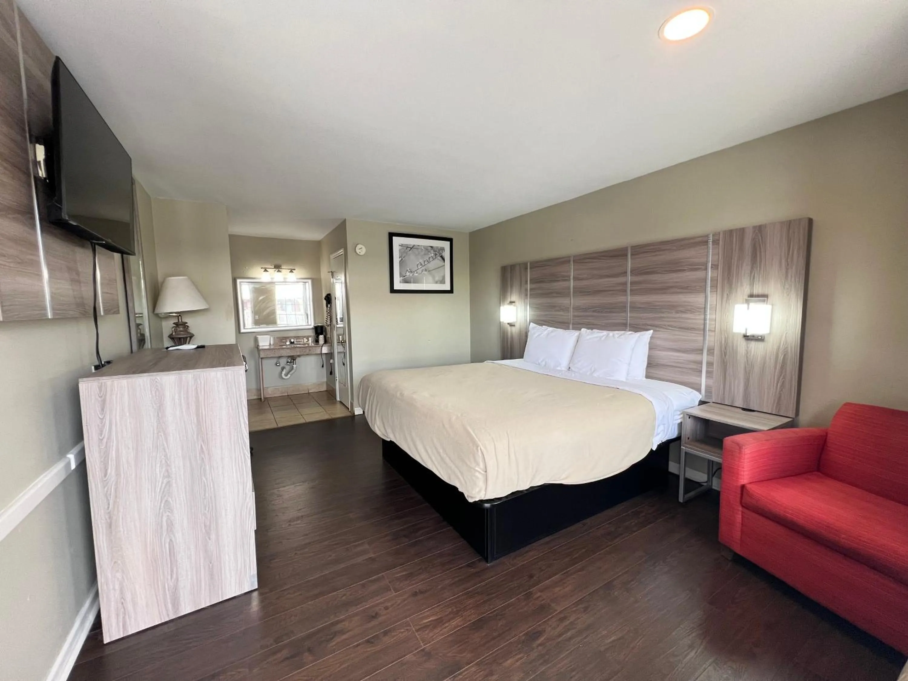 King Room - Non-Smoking in Travelodge by Wyndham Santee