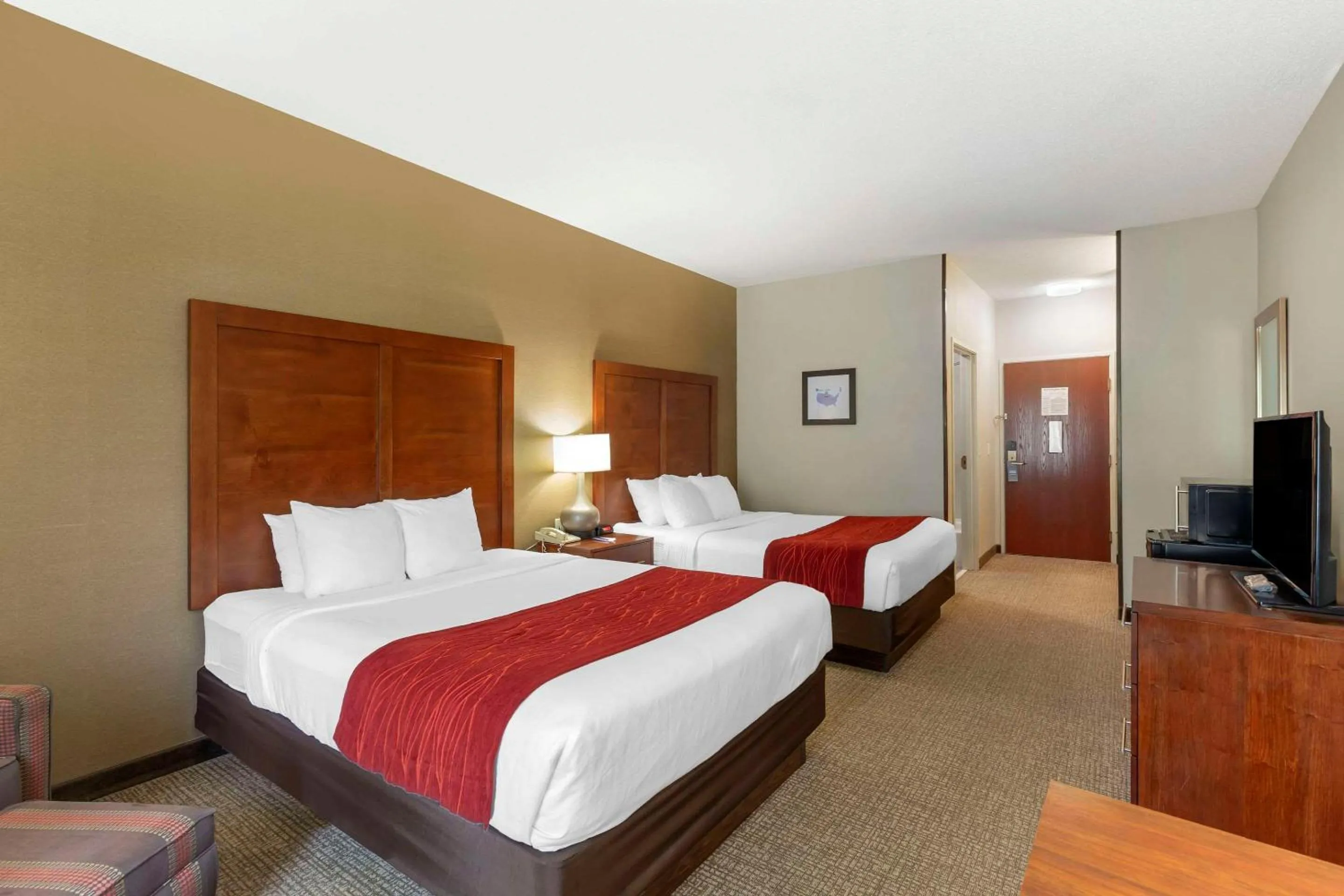 Queen Room with Two Queen Beds - Non-Smoking in Comfort Inn & Suites