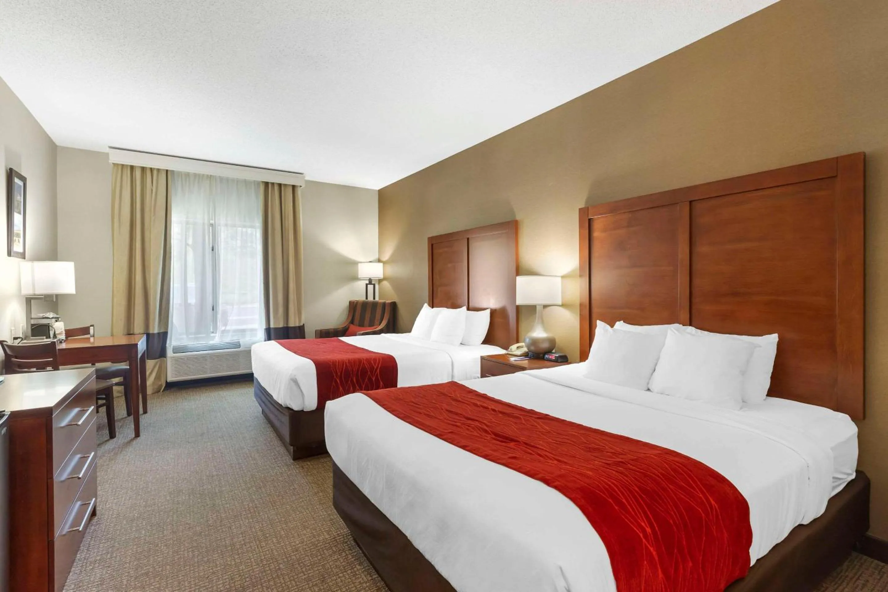 Queen Suite with Two Queen Beds - Non-Smoking in Comfort Inn & Suites