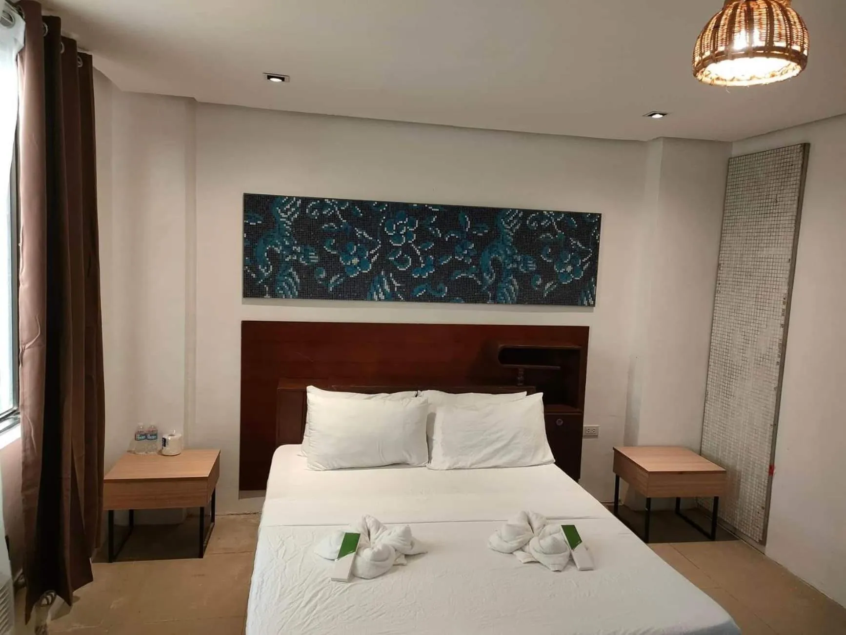 Queen Room in Hotel Rupert A Baler