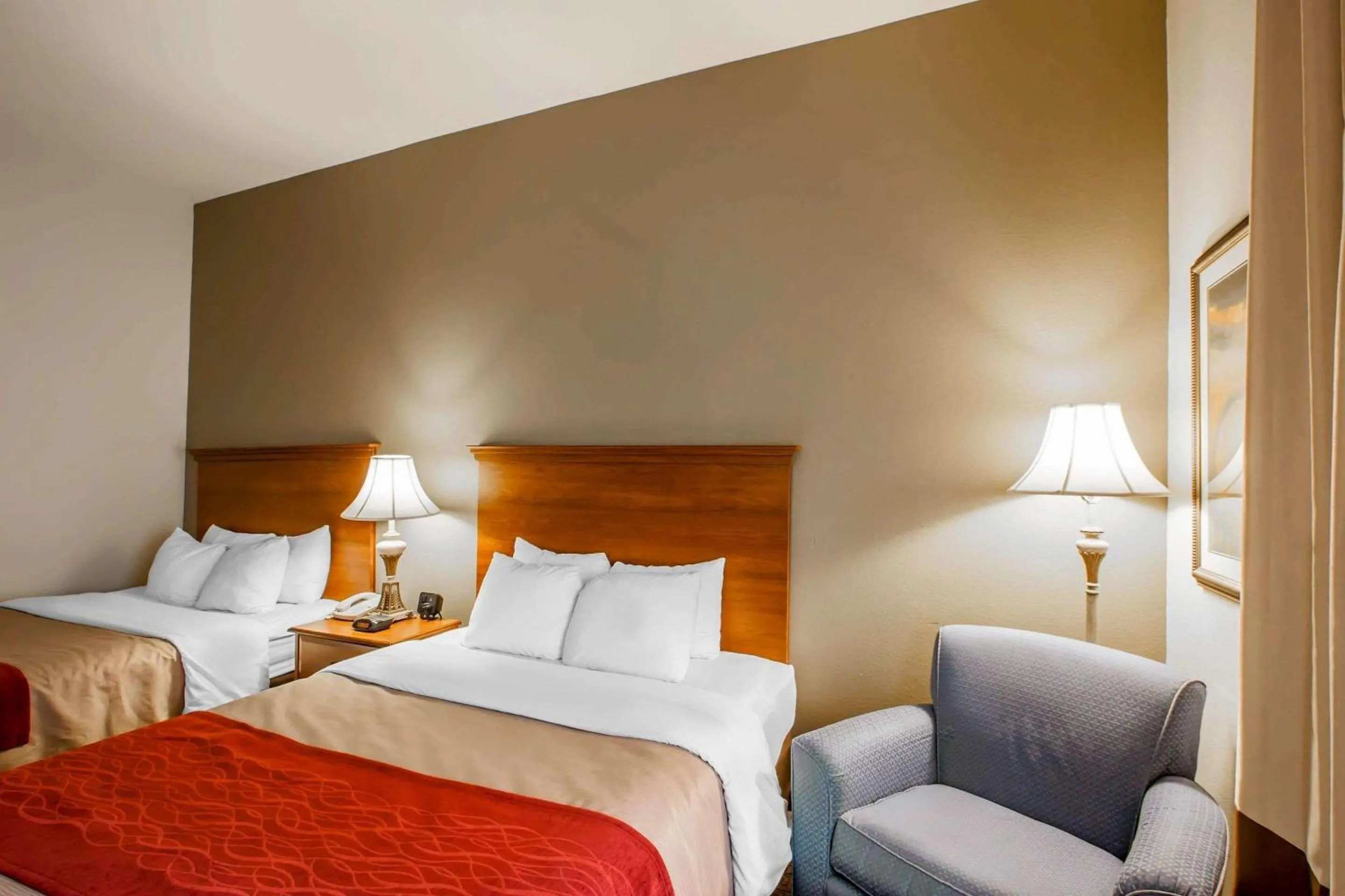 Queen Room with Two Queen Beds - Non-Smoking in Quality Inn & Suites Germantown North
