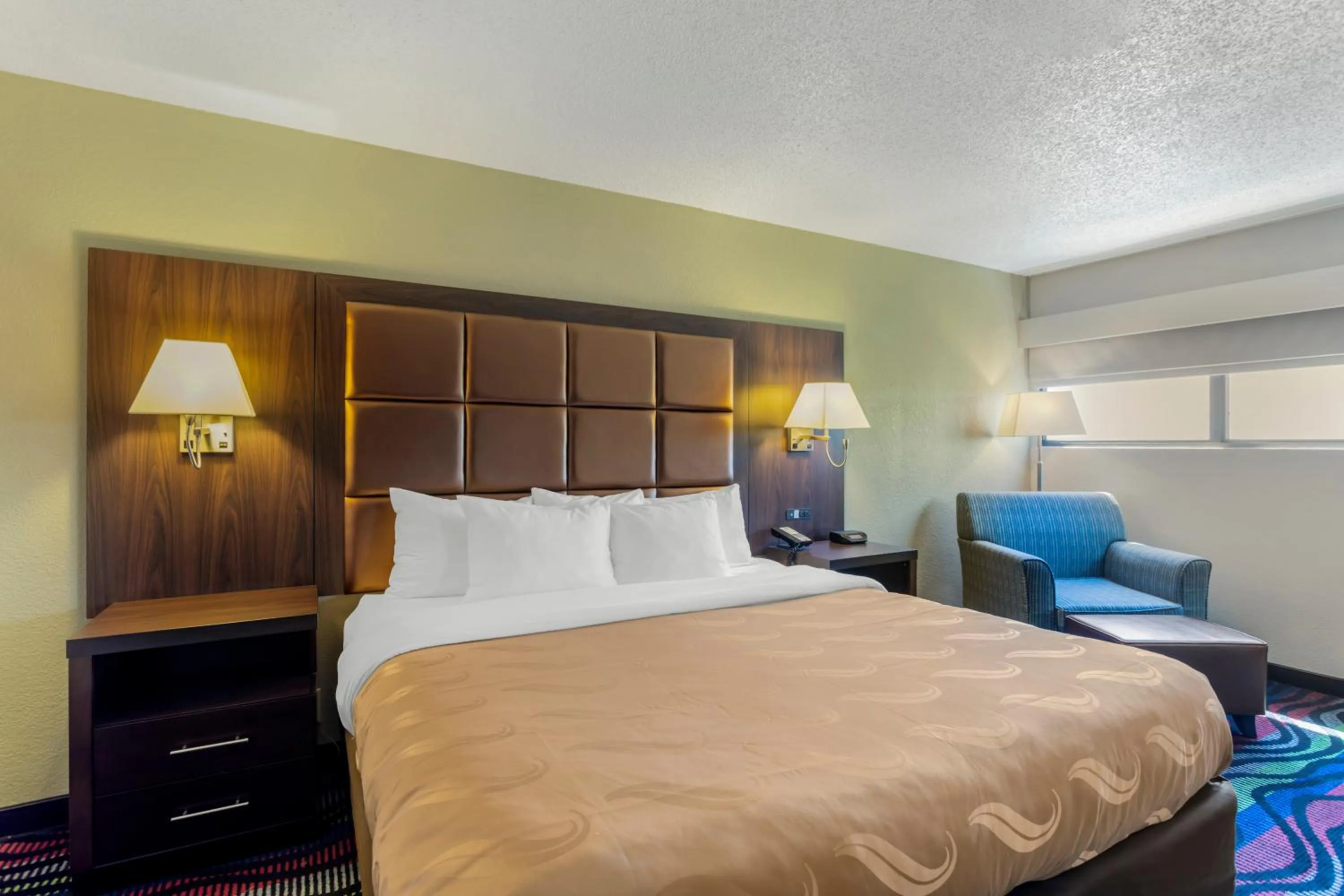 King Room - Accessible/Non-Smoking in Quality Inn Cookeville