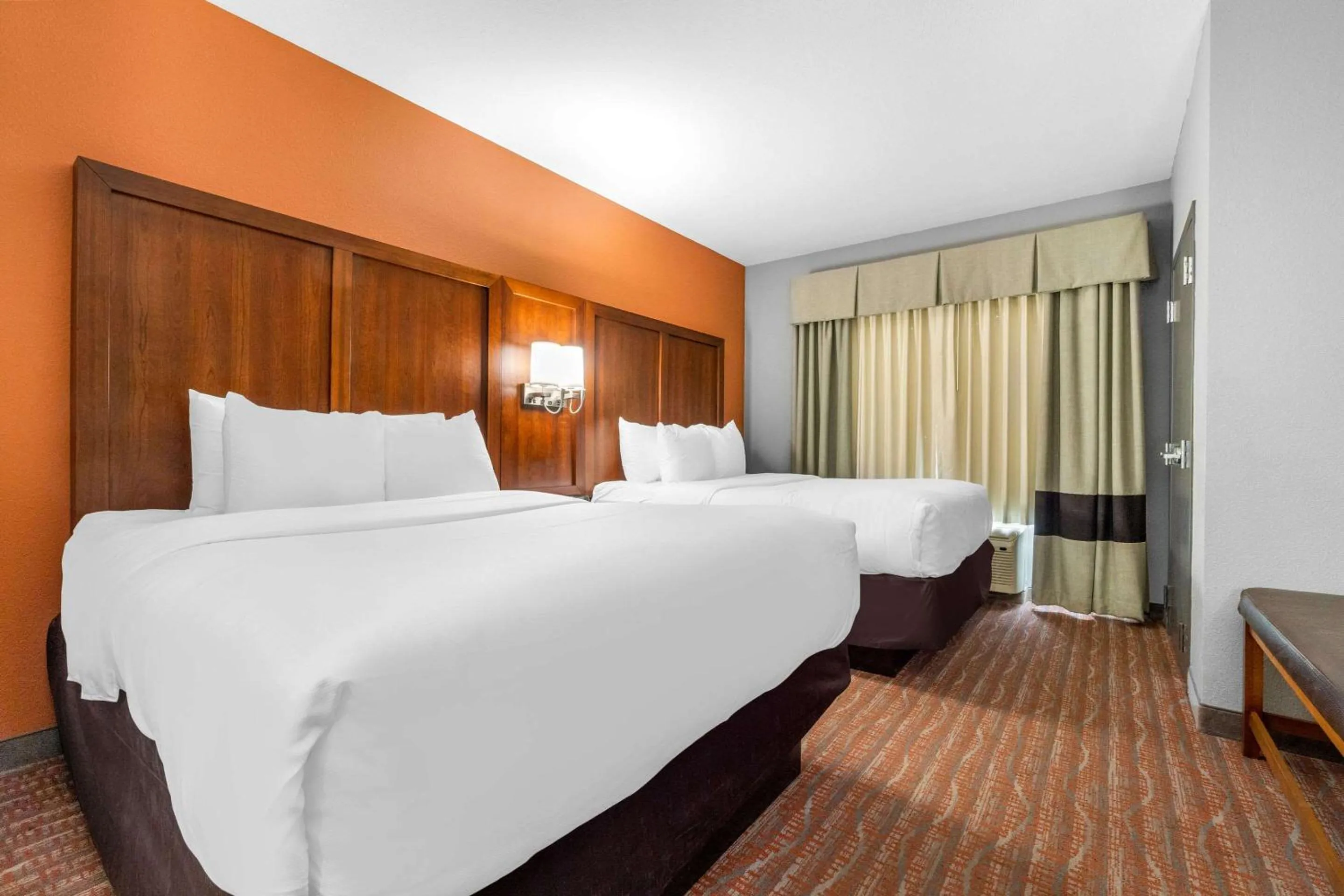 Queen Suite with Two Queen Beds - Accessible/Non-Smoking in Comfort Suites Jackson I-40