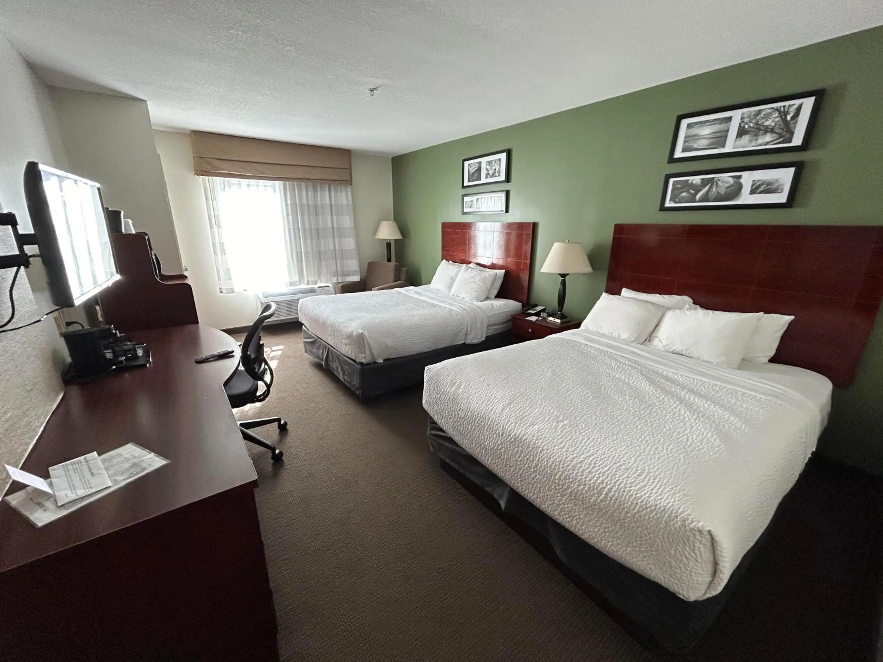 Queen Room with Two Queen Beds - Non-Smoking in Sleep Inn & Suites Manchester near Arnold AFB