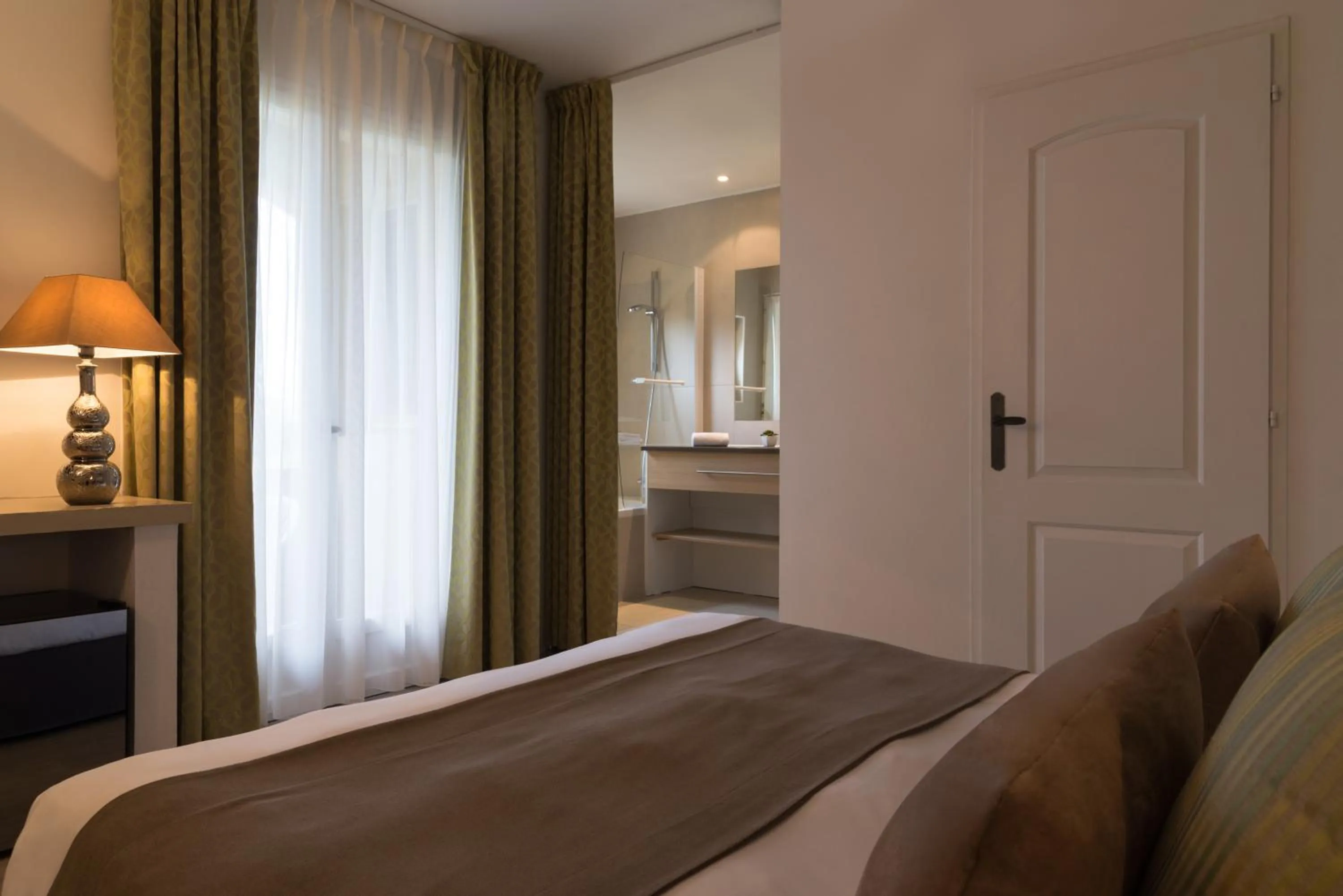 Classic Loggia Twin or Double room in Val Baussenc, The Originals Relais