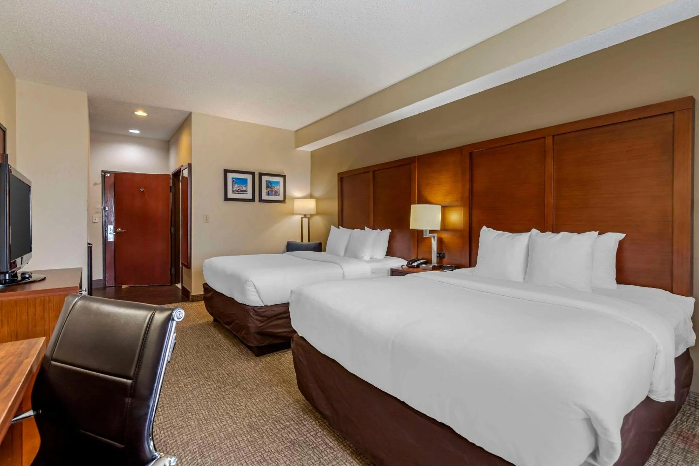 Queen Room with Two Queen Beds - Non-Smoking in Comfort Inn & Suites