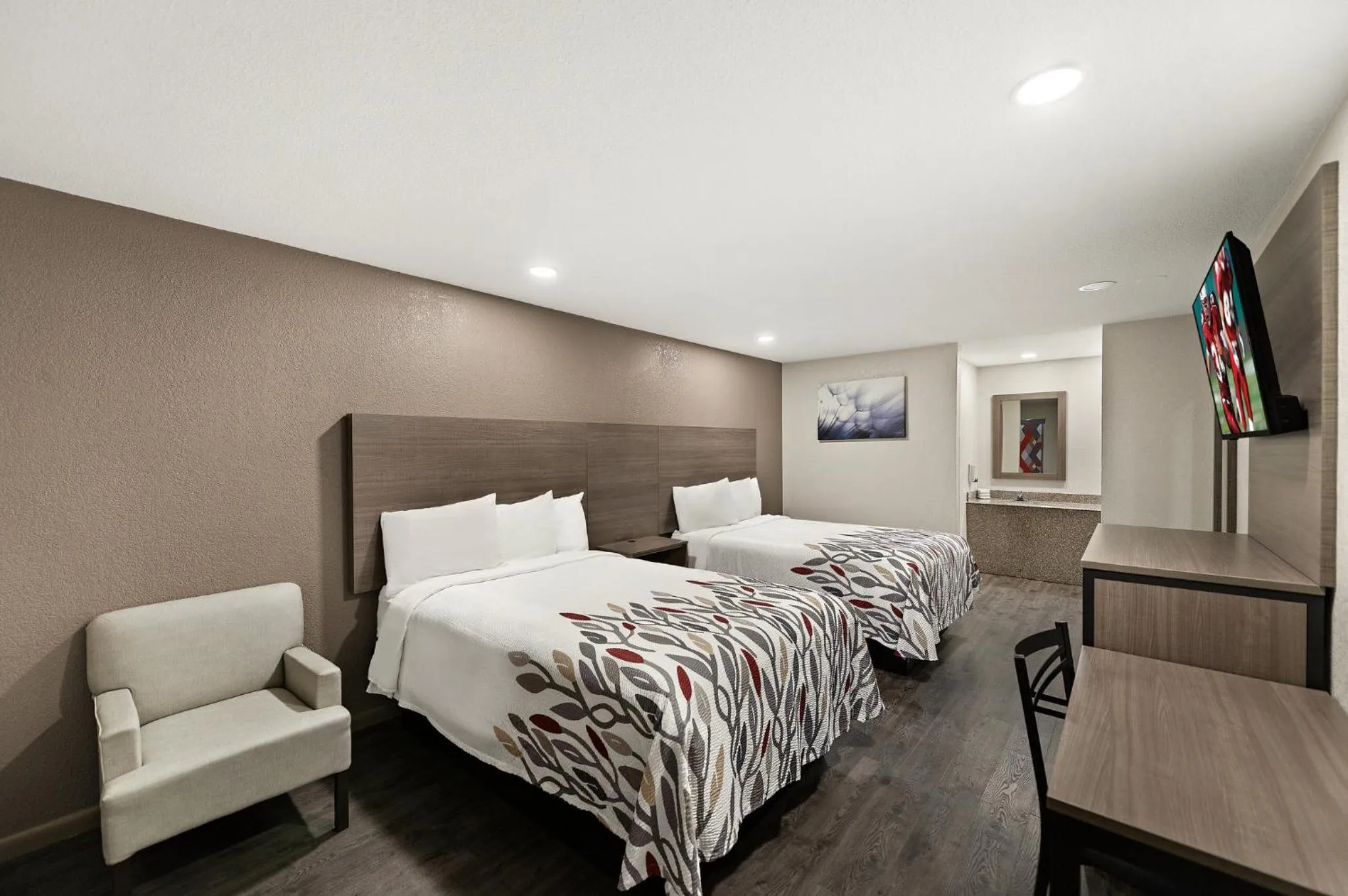 Deluxe Room with Two Double Beds Non-Smoking  in Red Roof Inn Nacogdoches