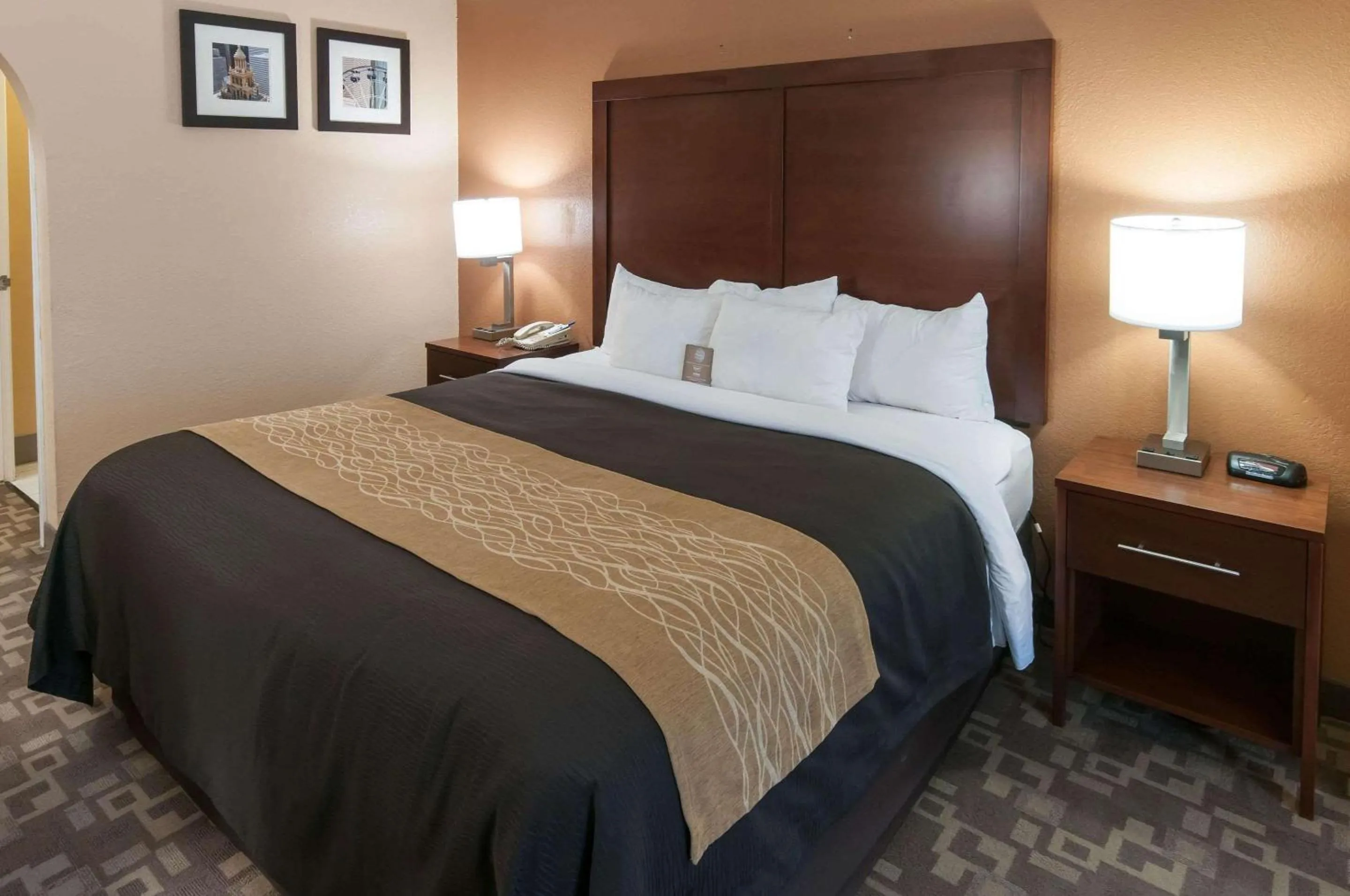 King Room - Non-Smoking in Comfort Inn North Conroe