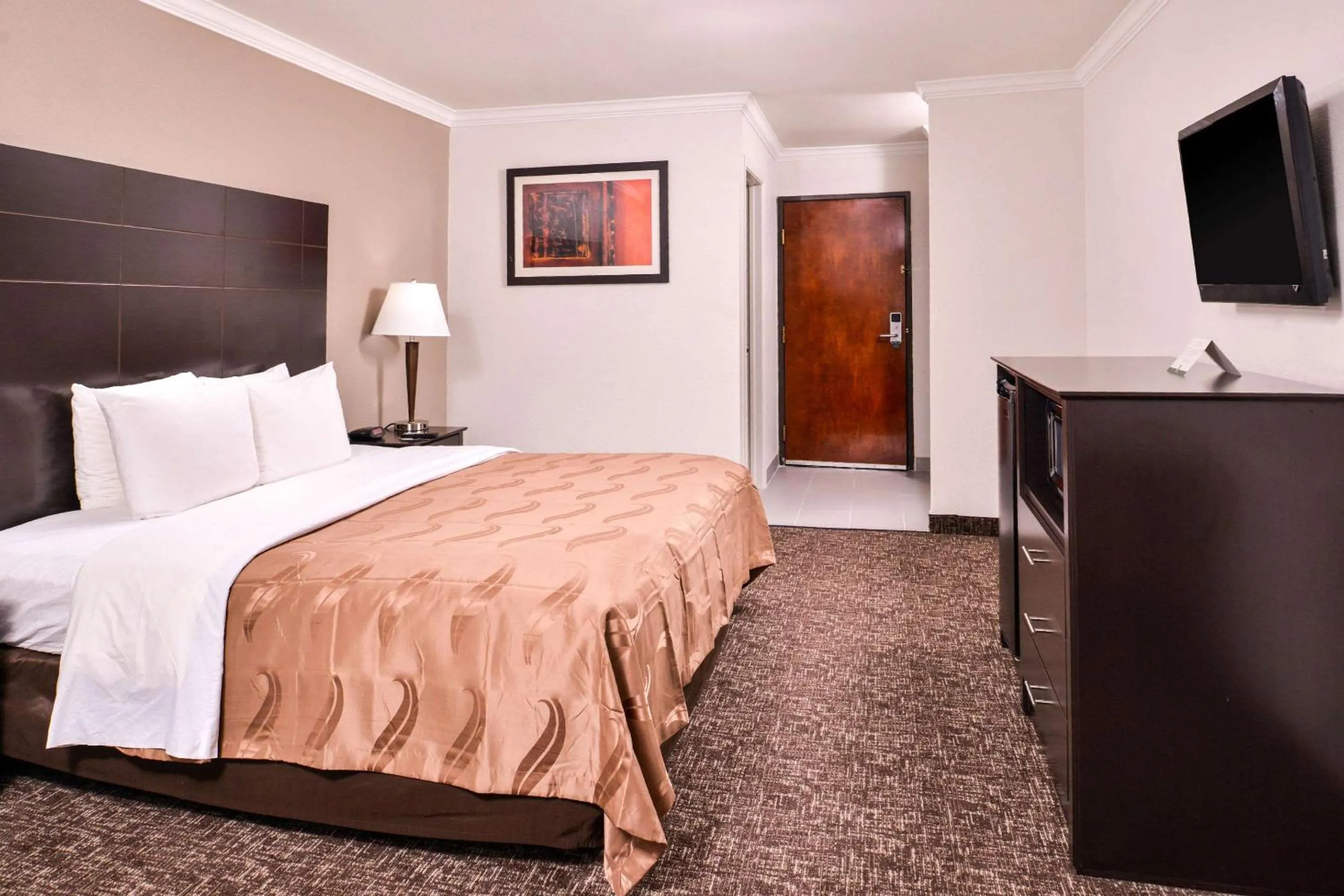 King Room - Non-Smoking in Quality Inn & Suites Beaumont
