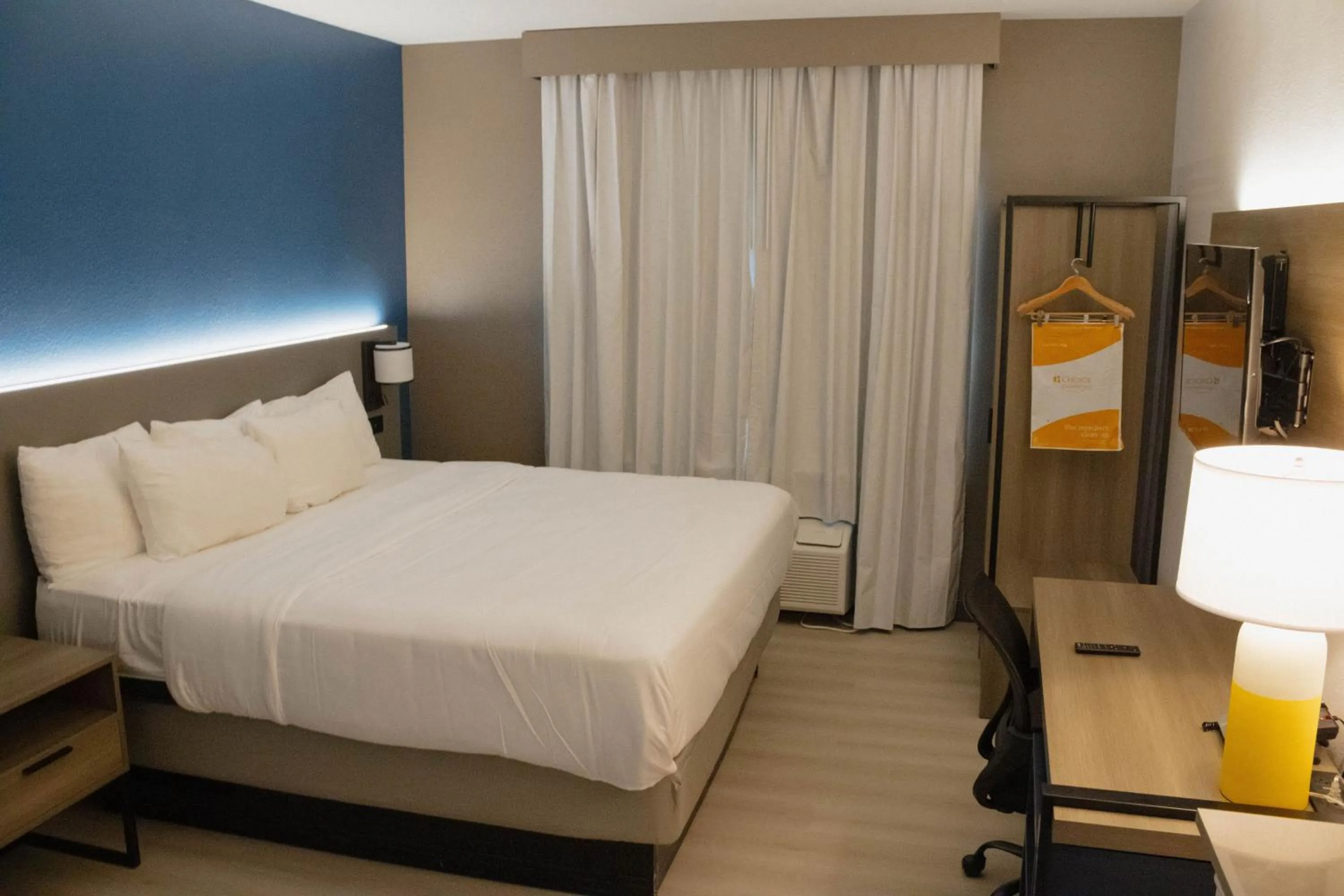 King Room - Disability Access/Non-Smoking in Comfort Suites Texarkana Texas