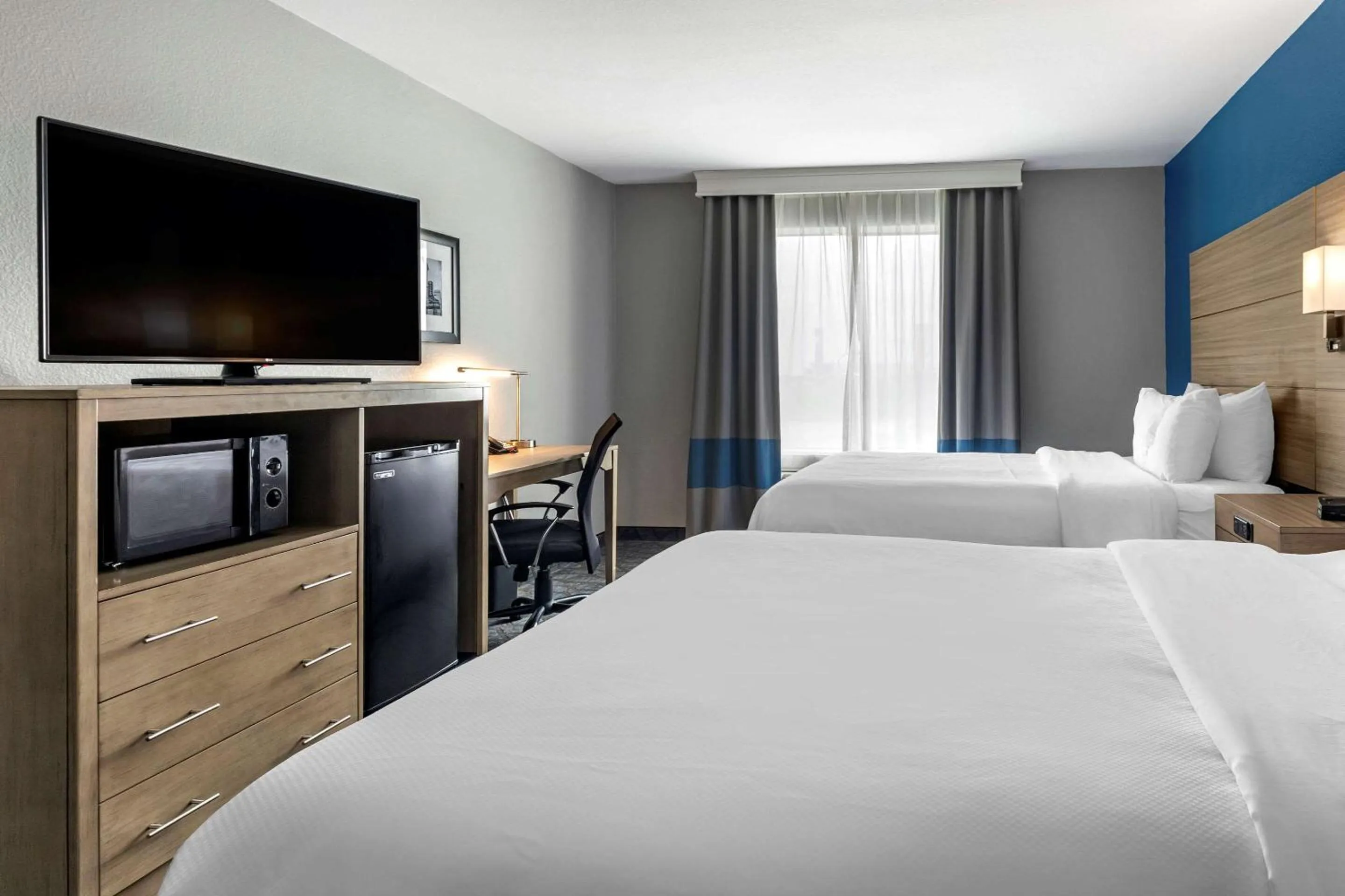 Queen Room with Two Queen Beds - Accessible/Non-Smoking  in Comfort Inn & Suites Mansfield