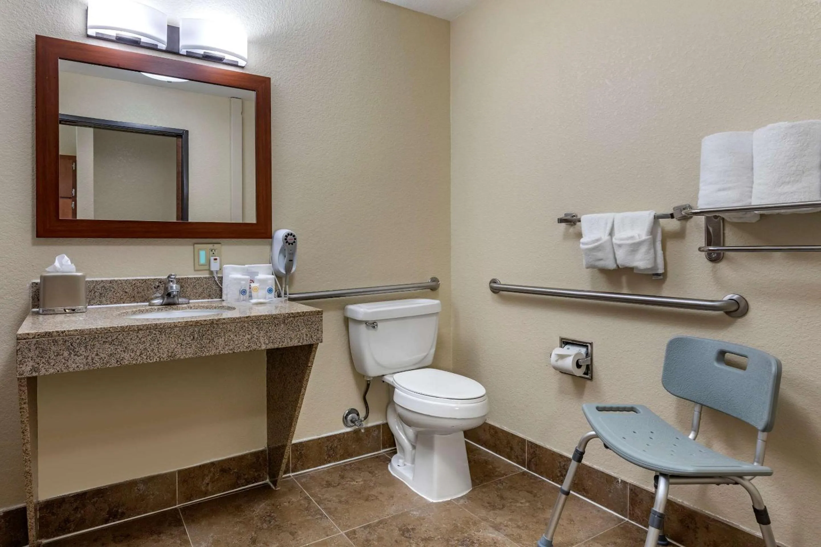 Suite with Two Queen Beds - Accessible/Non-Smoking in Comfort Suites Waco Near University Area