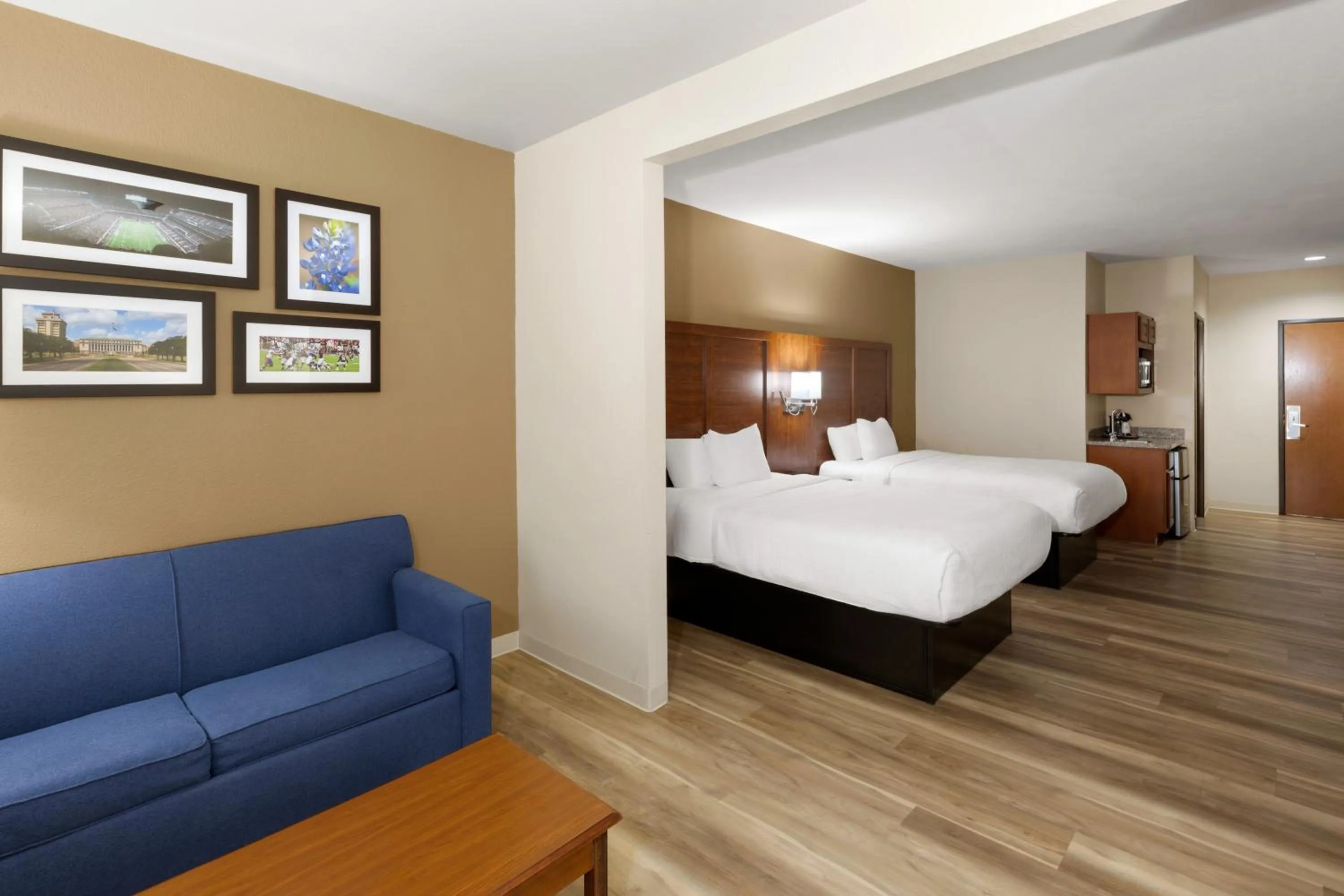 Suite with Two Queen Beds - Non-Smoking in Wingate by Wyndham College Station South