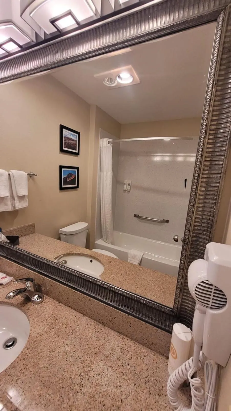 King Suite - Non-Smoking/Mobility Hearing Accessible in Quality Inn & Suites Galveston - Beachfront