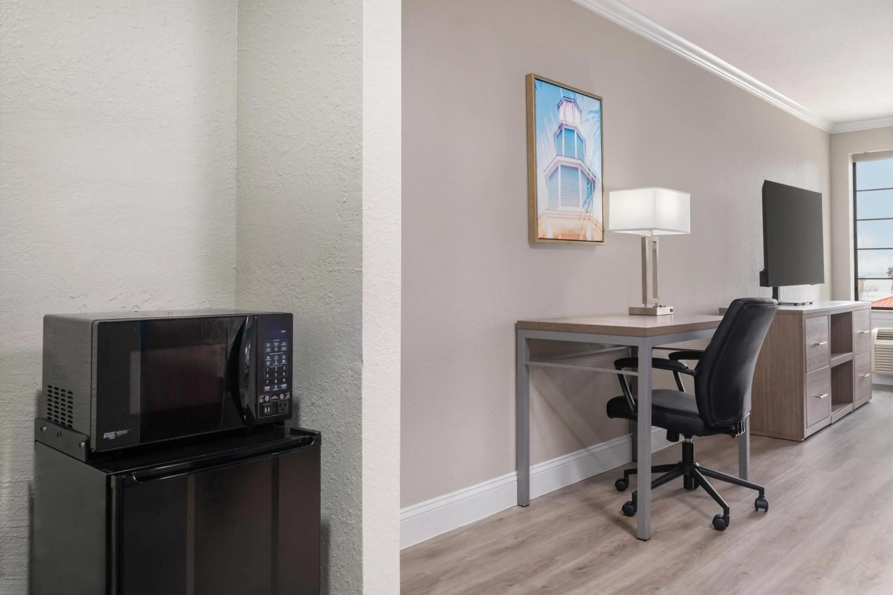 Studio King Suite with Sofa Bed - Non-Smoking in Melrose @ Seabrook, BW Signature Collection by Best Western