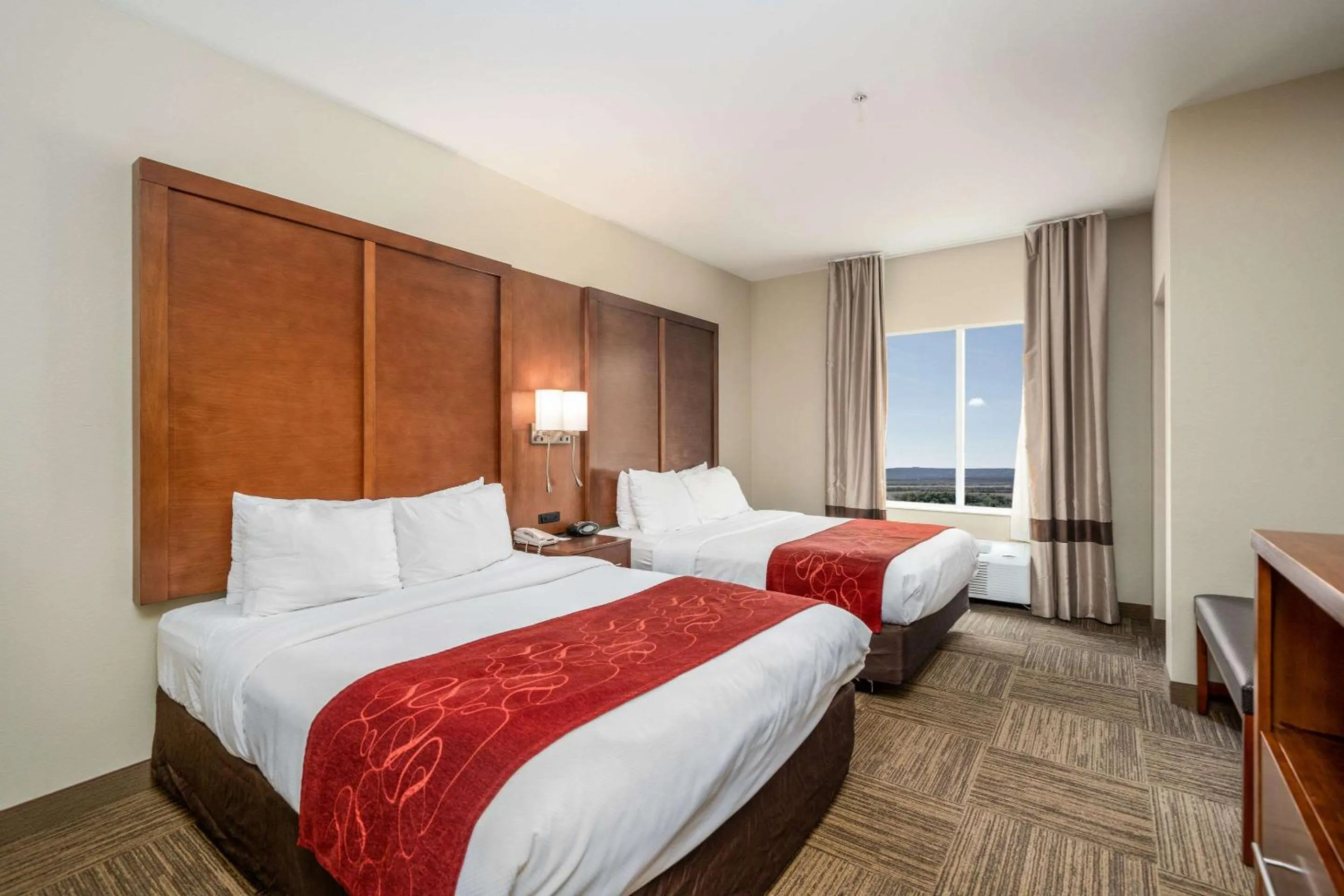 Queen Suite with Two Queen Beds - Disability Access/Non-Smoking in Comfort Suites University