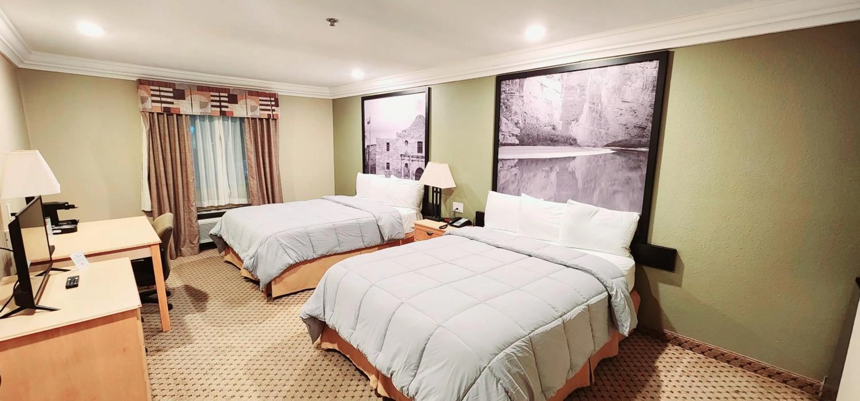 Queen Room - Non-Smoking in Super 8 by Wyndham Temple I-35