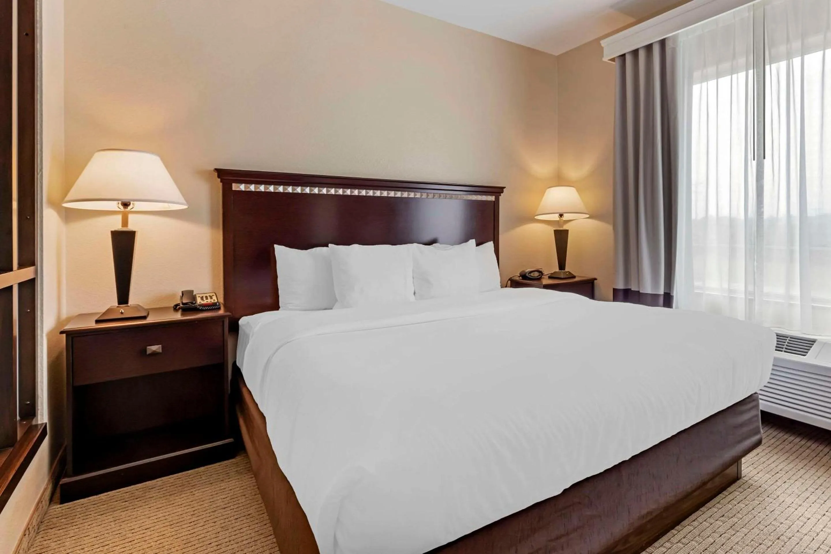 King Suite - Non-Smoking in Comfort Suites