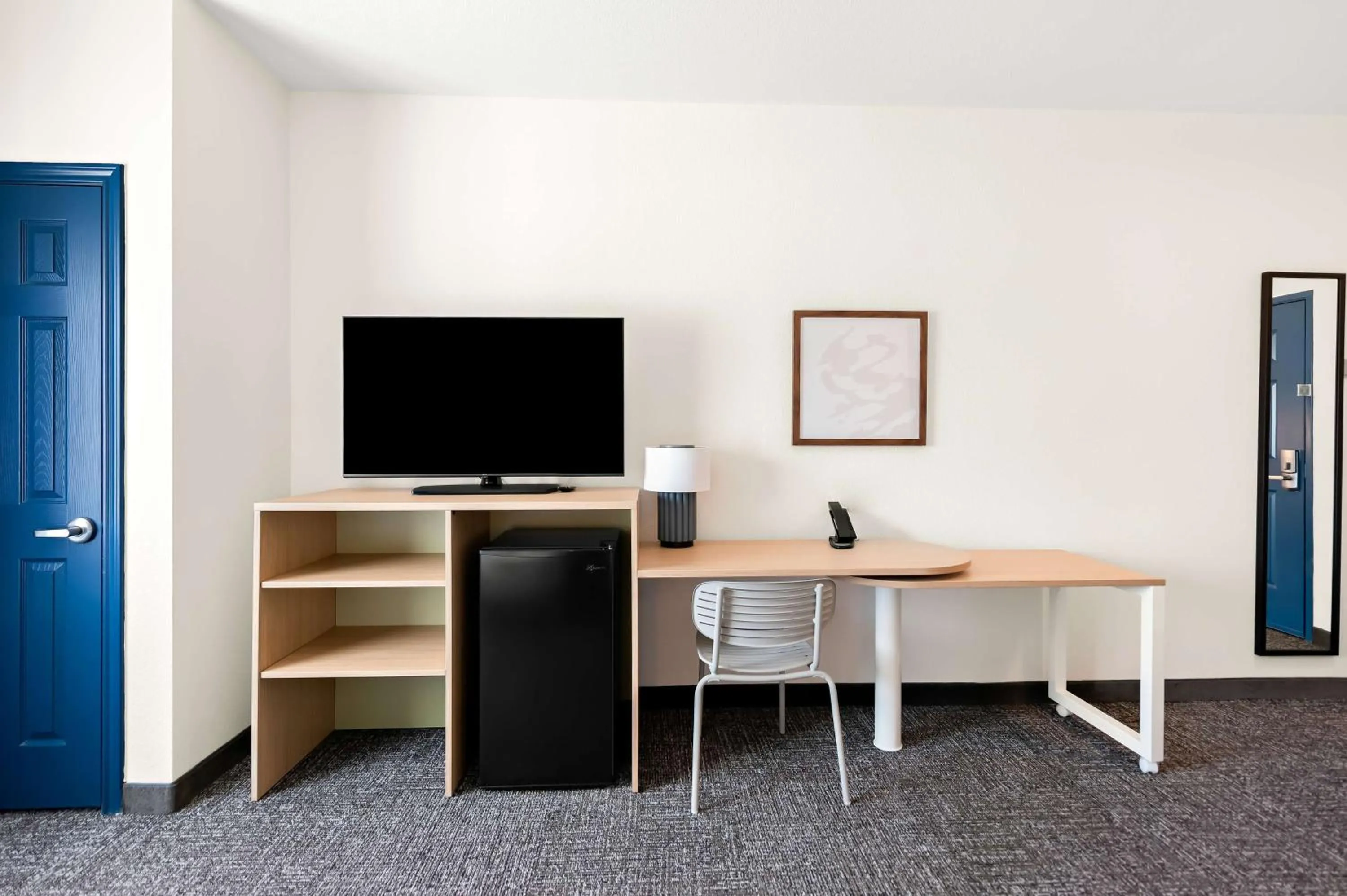 Queen Room with Two Queen Beds - Hearing Access in Hawthorn Suites by Wyndham Longview