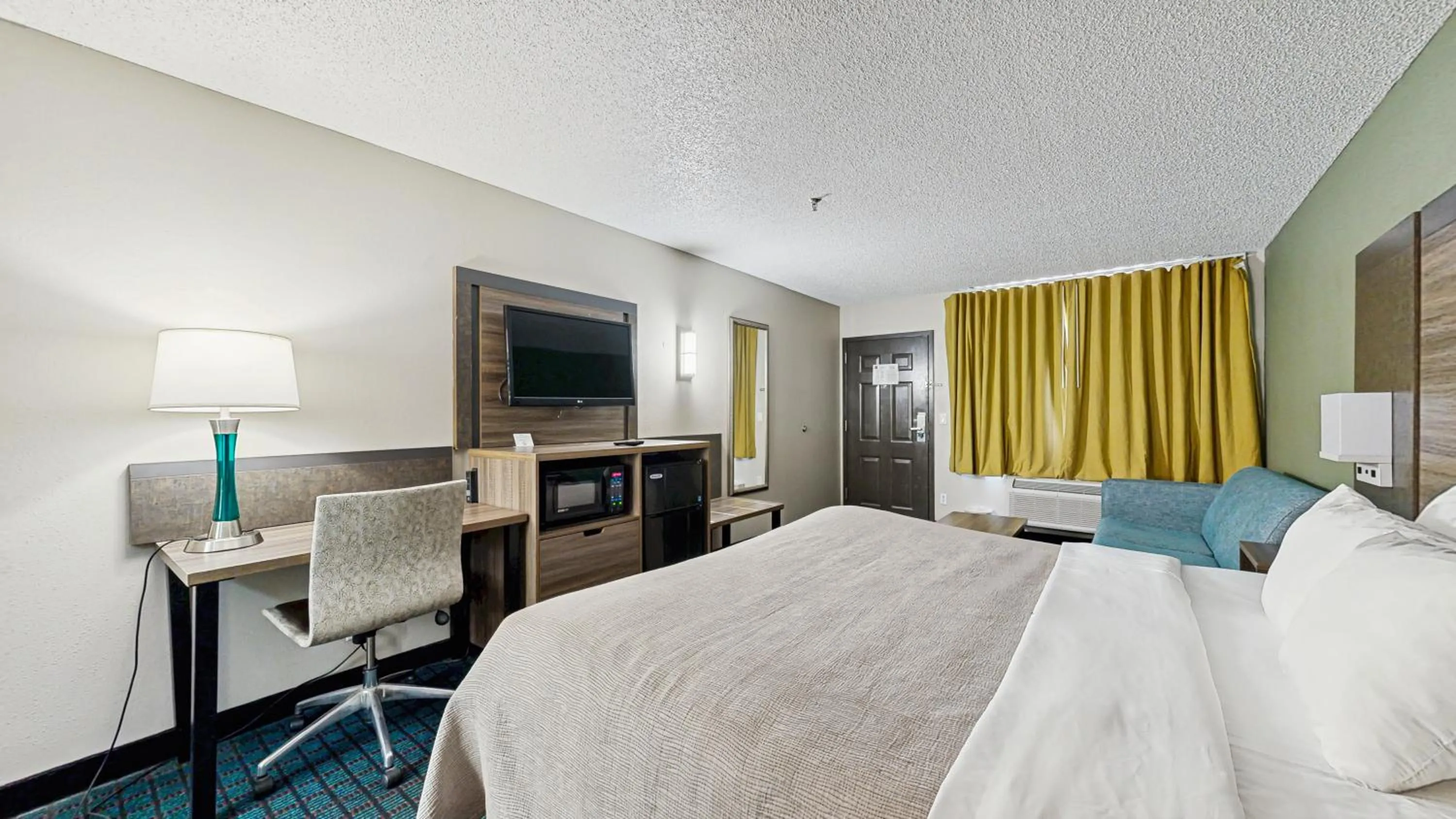 King Room with Sofa Bed - Non-Smoking in Quality Inn Van Horn