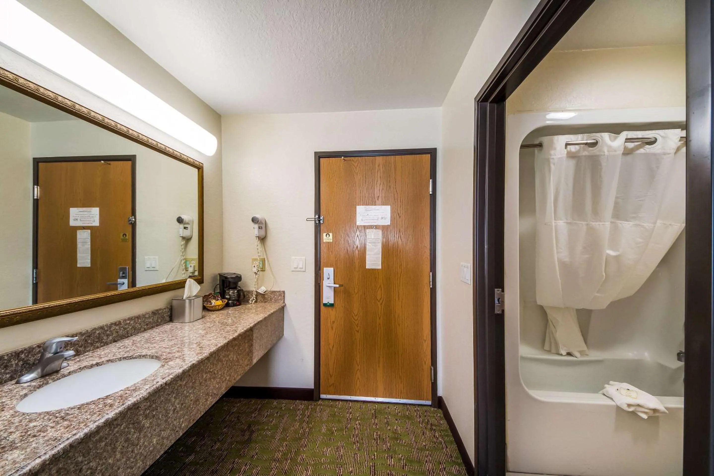 Standard Room With Two Queen Beds - Non-Smoking in Quality Suites San Antonio Brooks City Base