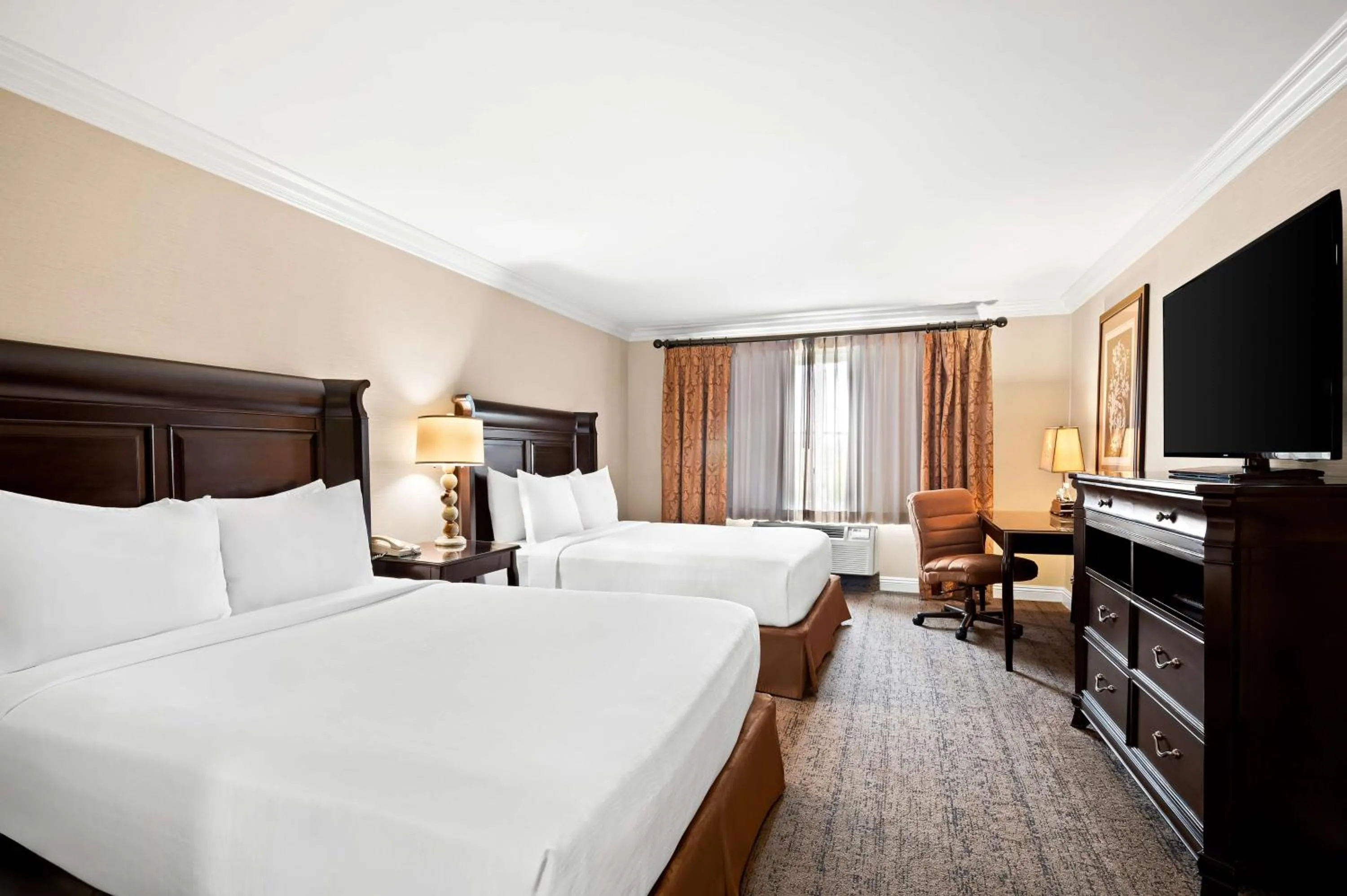 Queen Rooms with Two Queen Beds - Non-Smoking in Best Western Ontario Mills Mall