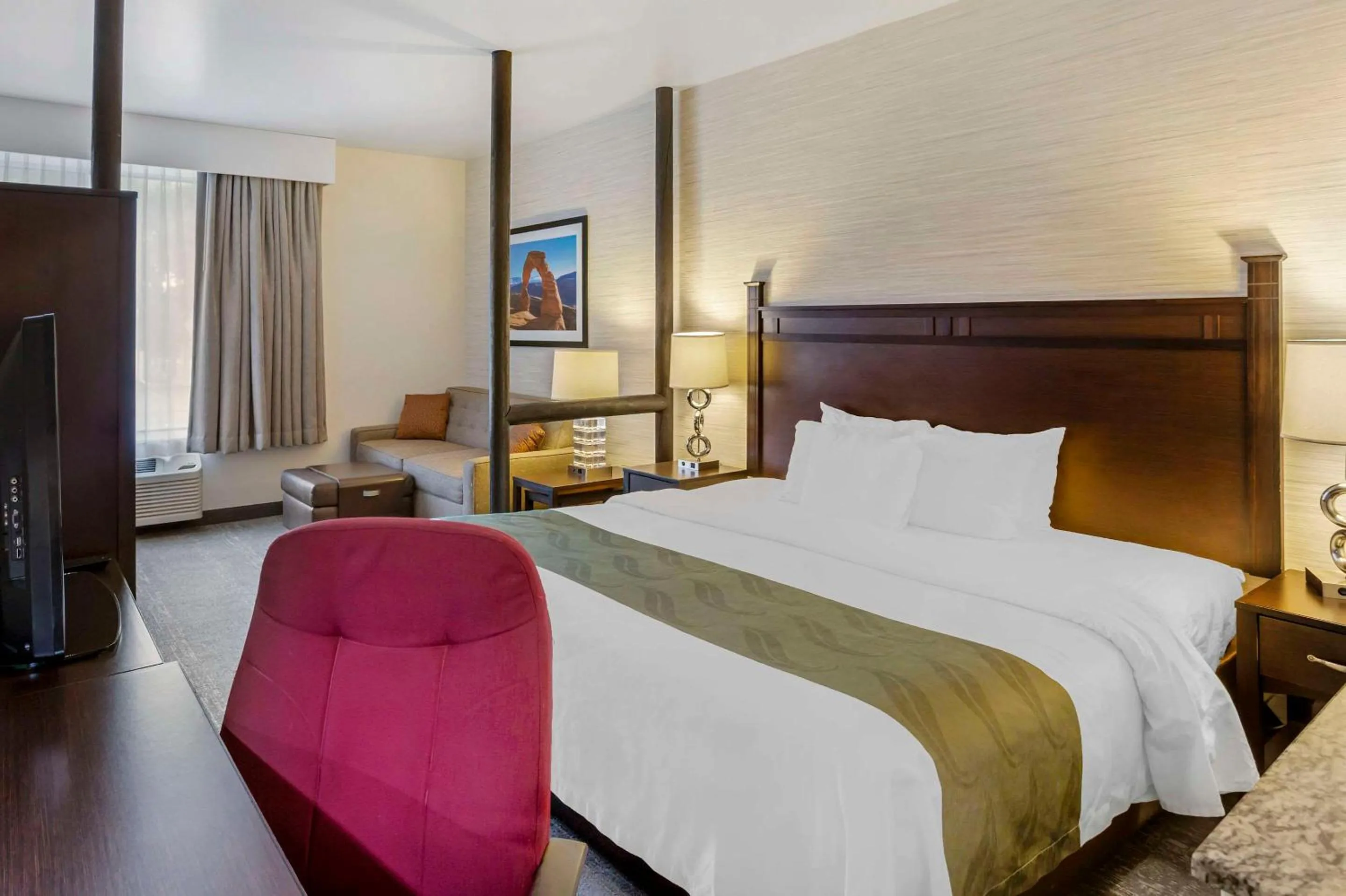 King Suite - Non-Smoking in Quality Suites Moab near Arches National Park