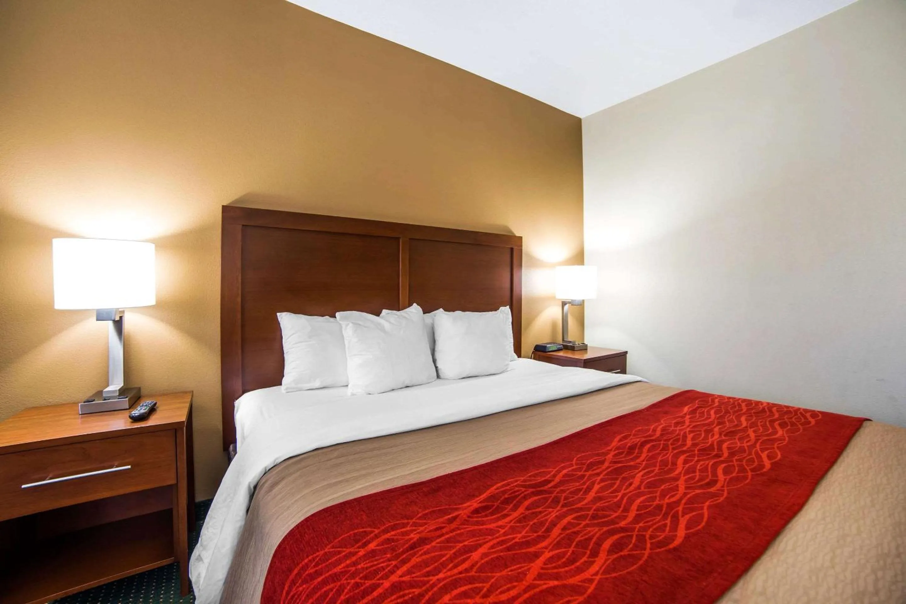 King Room - Disability Access/Non-Smoking in Quality Inn Draper near Salt Lake City