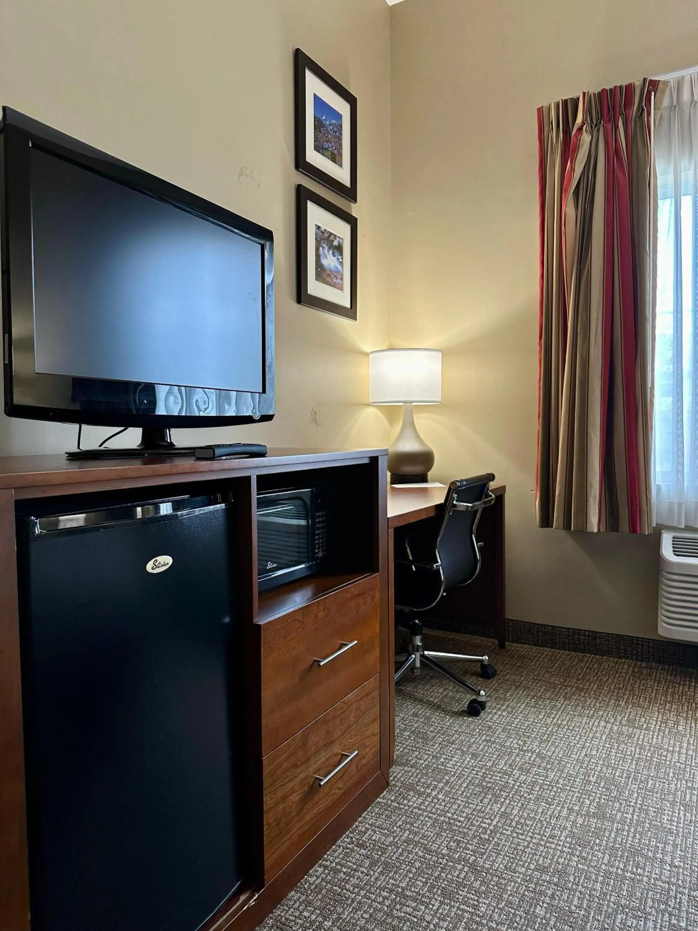 Queen Room with Two Queen Beds - Non Smoking in Comfort Inn Ogden near Event Center